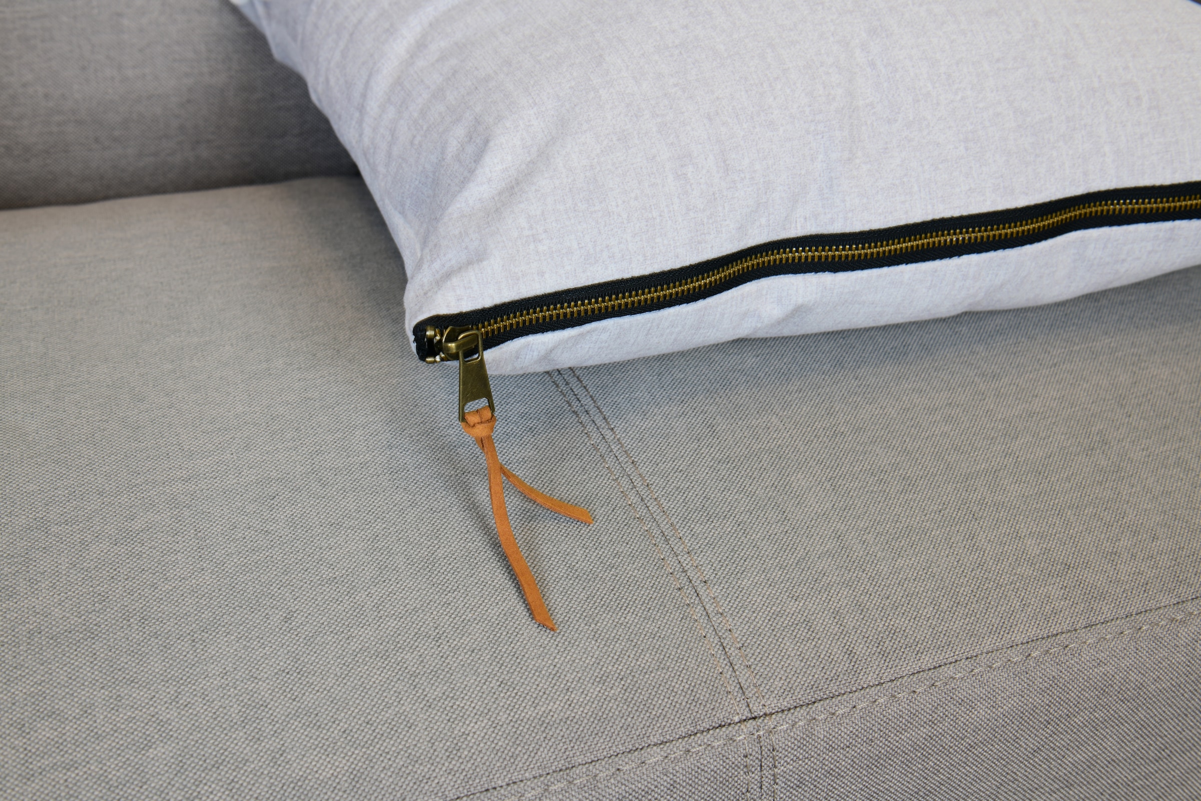 MIRRORS AND MORE Dekokissen »NED« unifarben, Dekokissen mit Füllung