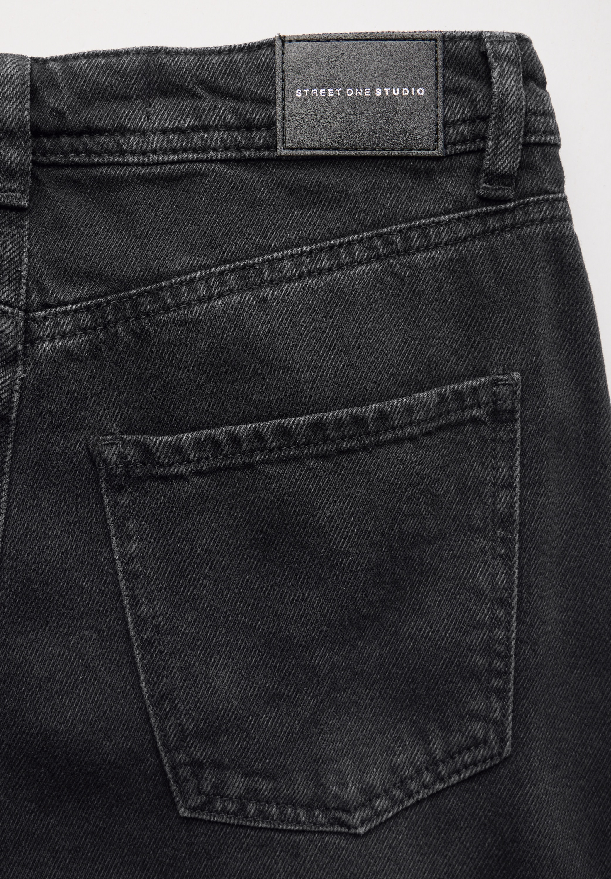 STREET ONE STUDIO Loose-fit-Jeans, im Loose Fit