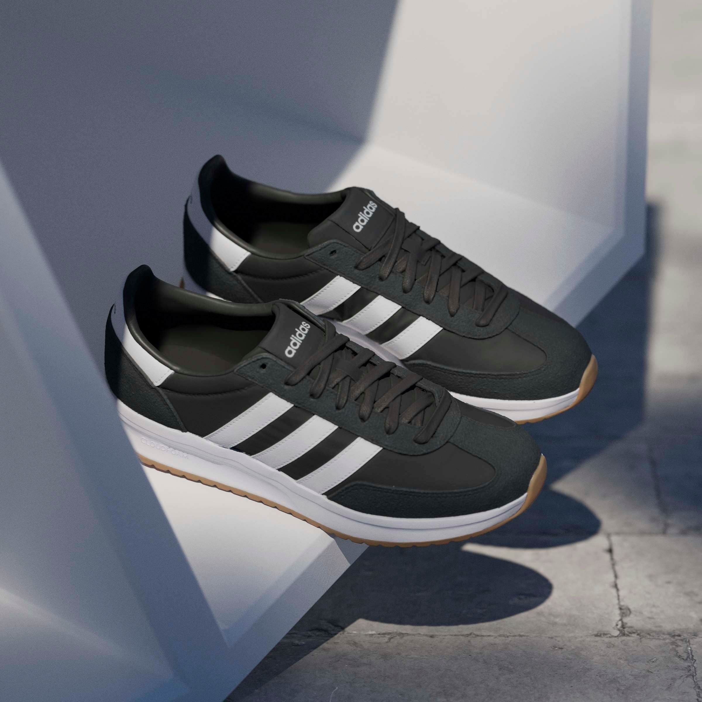 adidas Sportswear Sneaker »RUN 70S 2.0«  inspiriert vom Design des adidas SL72