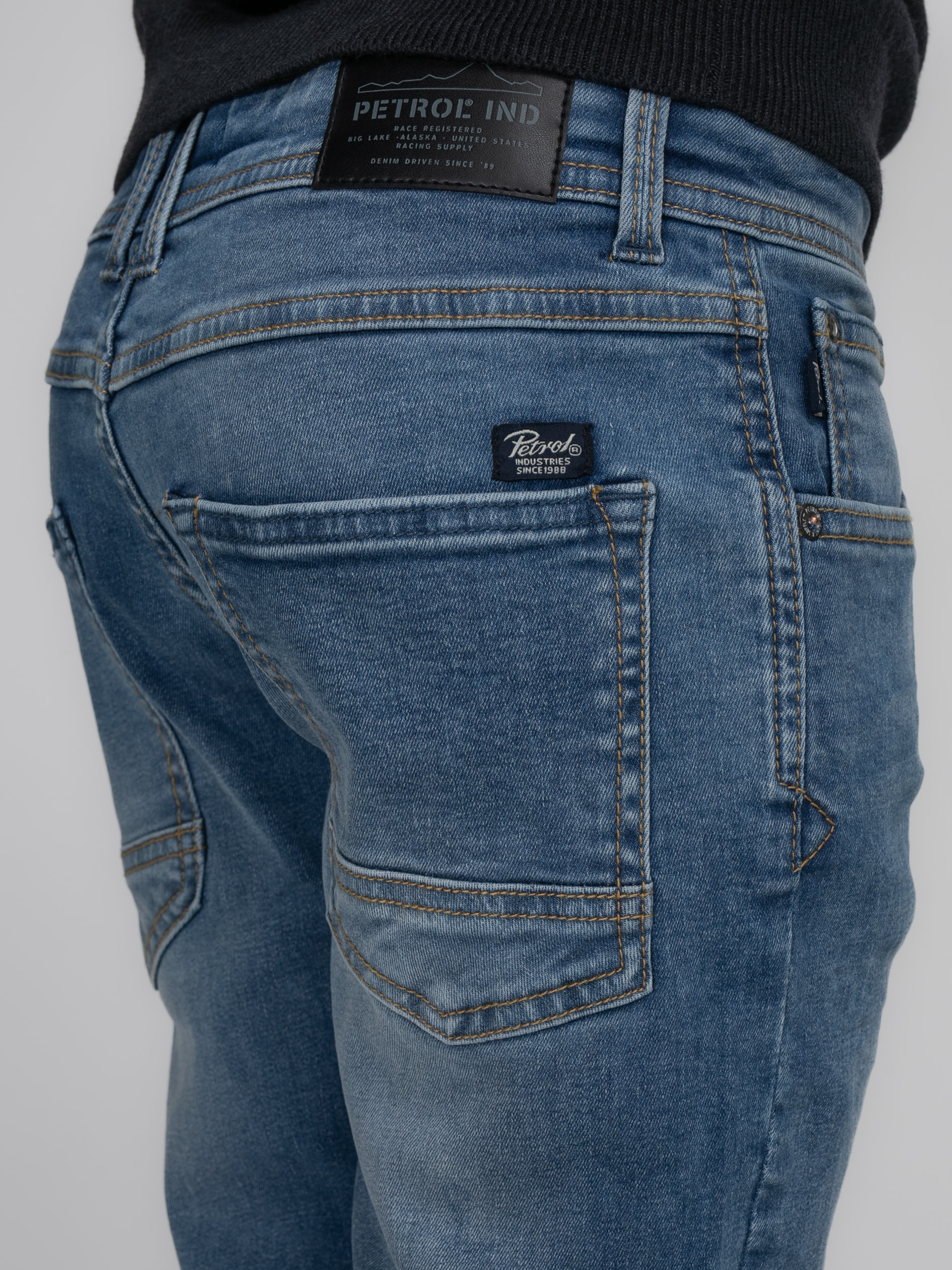 Petrol Industries Gerade Jeans, mit Washed-Optik