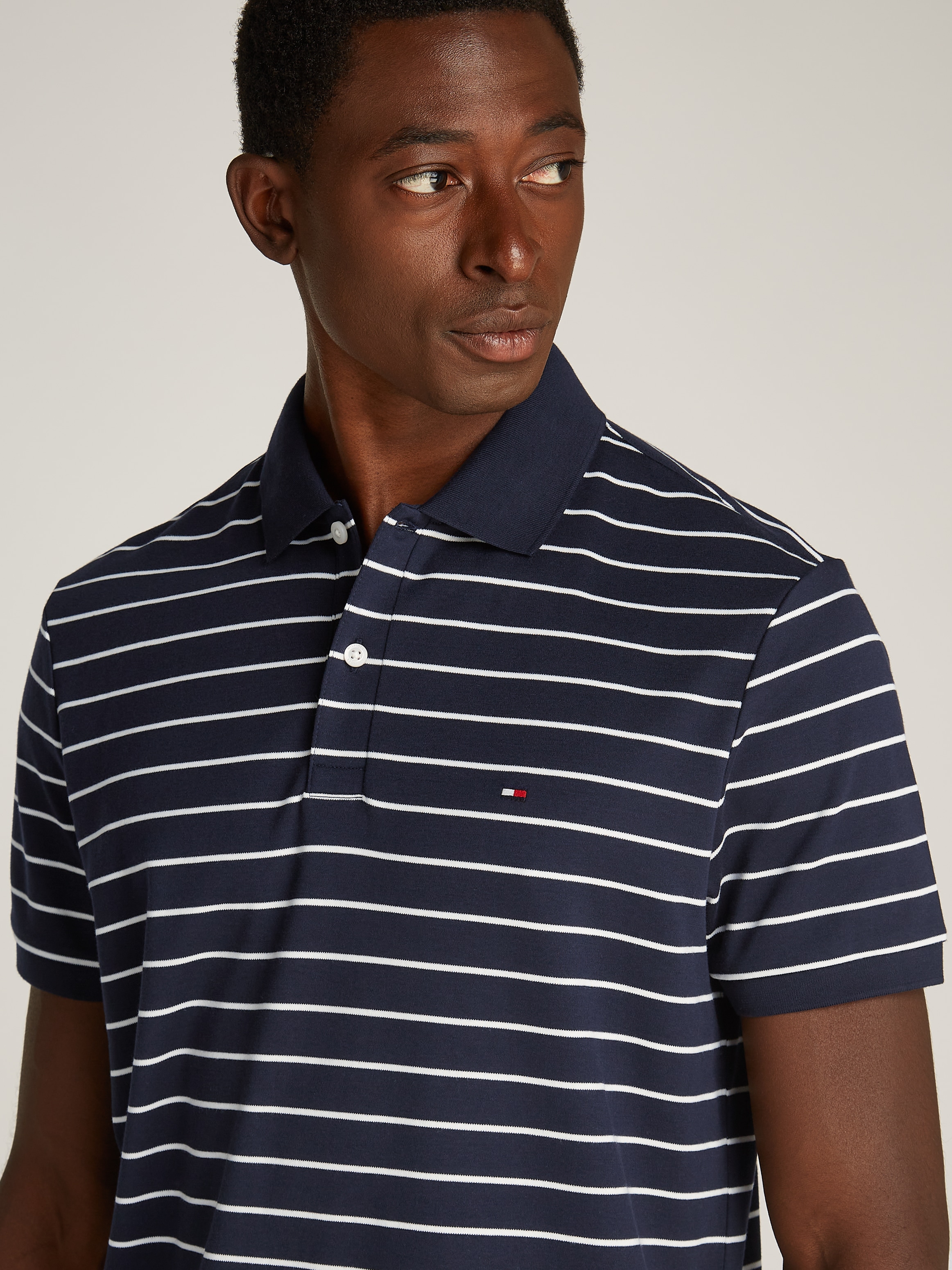 Tommy Hilfiger Poloshirt »LIQUID COTTON REG SEASONAL POLO«, mit Logostickerei