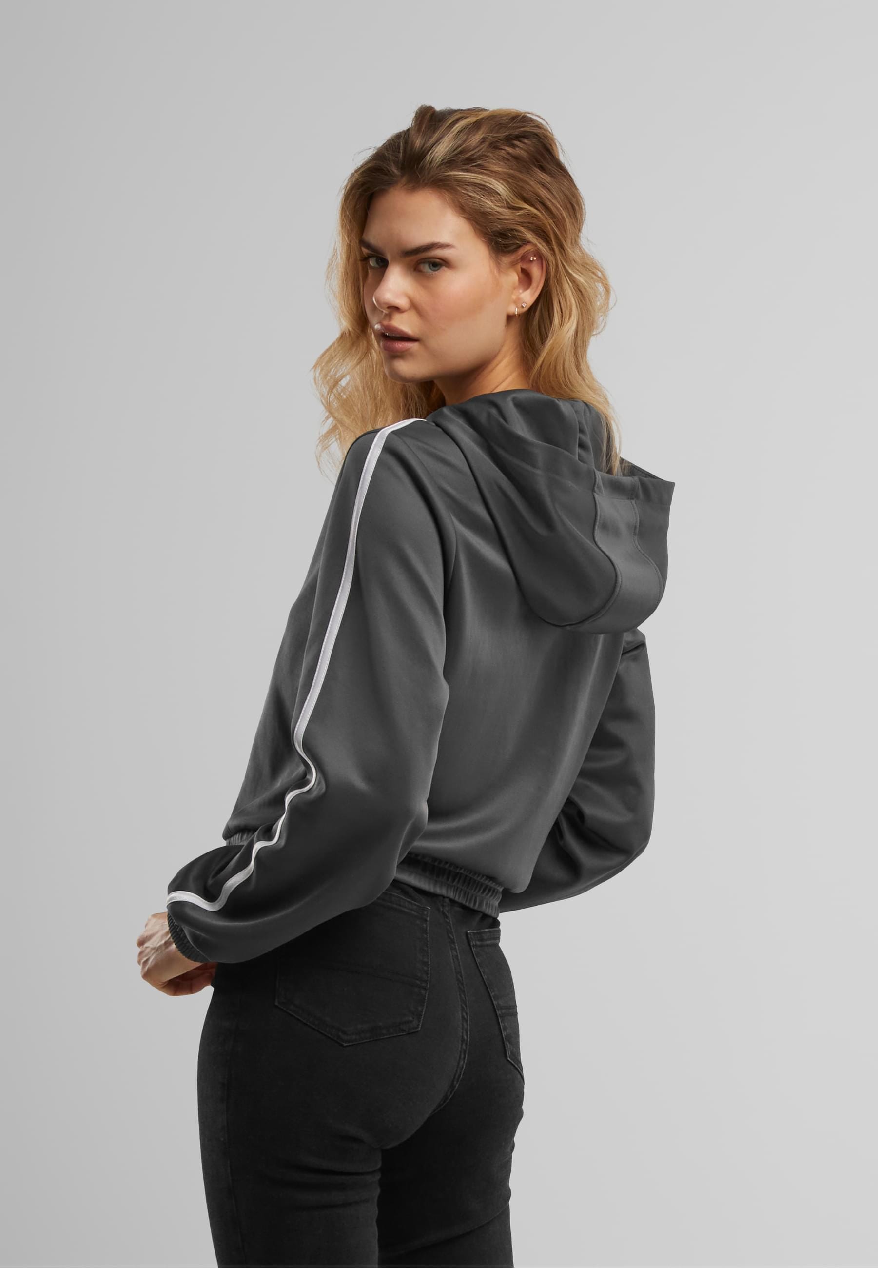URBAN CLASSICS Trainingsjacke »Urban Classics Ladies Cropped Track Jacket«, (1 St.), mit Kapuze
