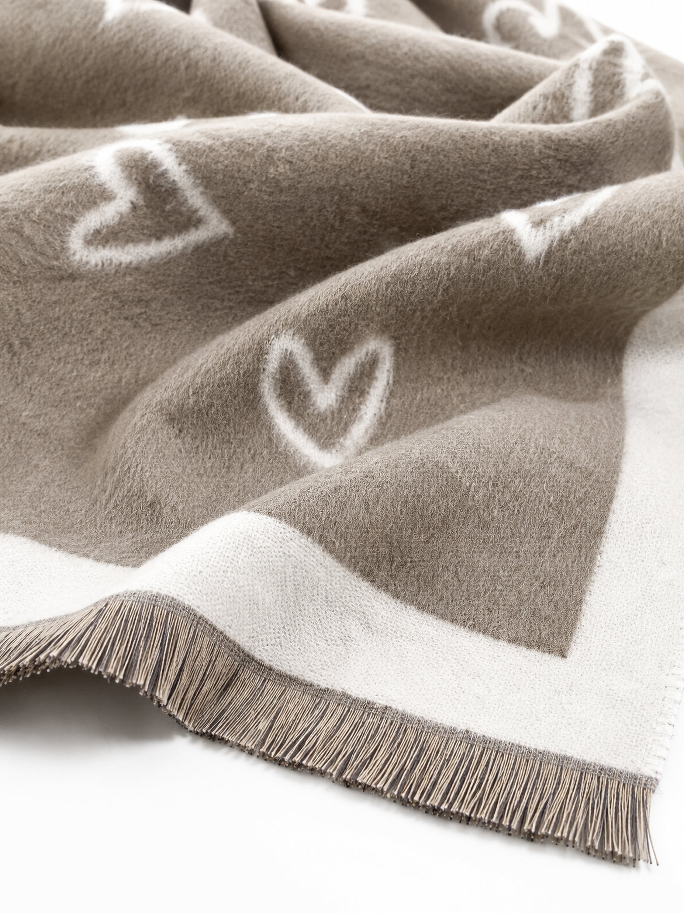 COLLEZIONE ALESSANDRO Modeschal »Herz« 1 Stk. warmer Wendeschal mit Herzmotiv