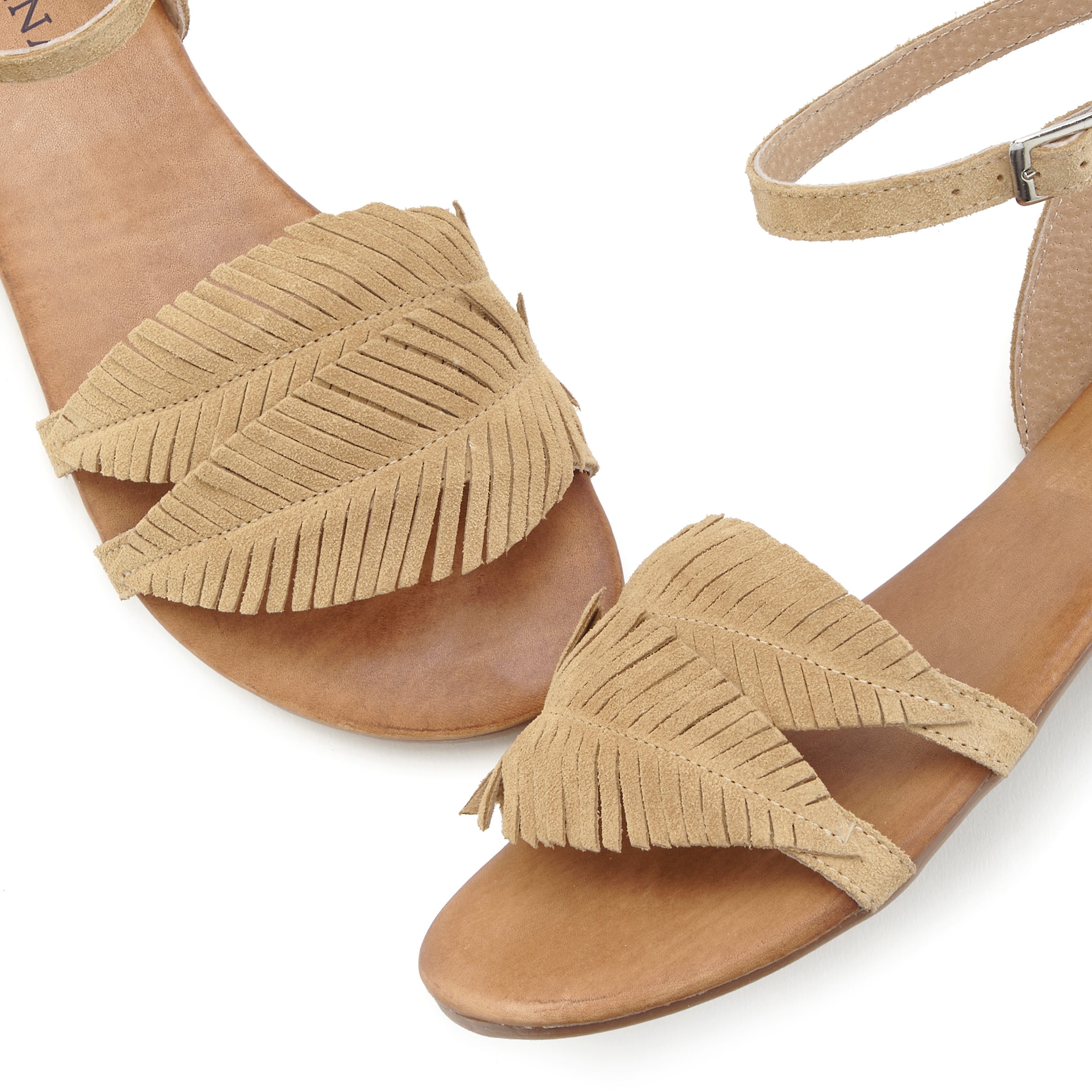 LASCANA Sandale, Sandalette, Sommerschuh aus Leder mit modischen Fransen