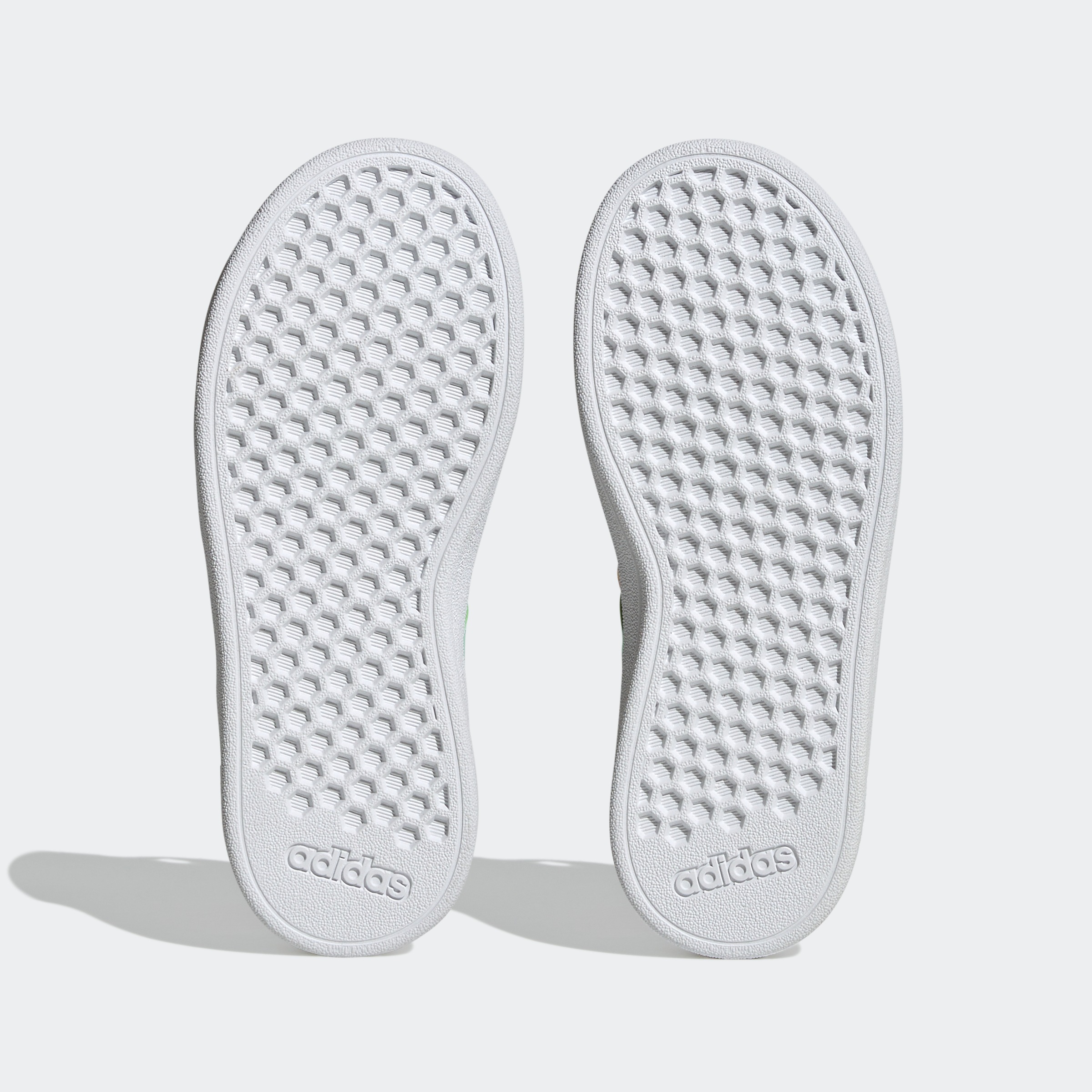 adidas Sportswear Klettschuh »GRAND COURT 2.0 KIDS«, Design auf den Spuren des adidas Superstar