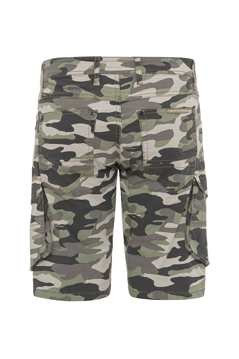 Cipo & Baxx Cargohose »Shorts«, im Camouflage-Design