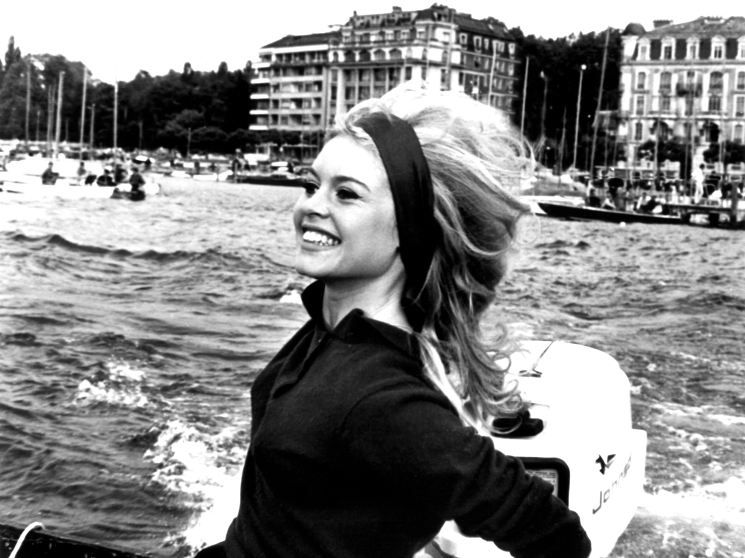 queence Acrylglasbild "Venezia", Schwarz-Weiß-Stars-Frau-Portrait-Foto-Film günstig online kaufen
