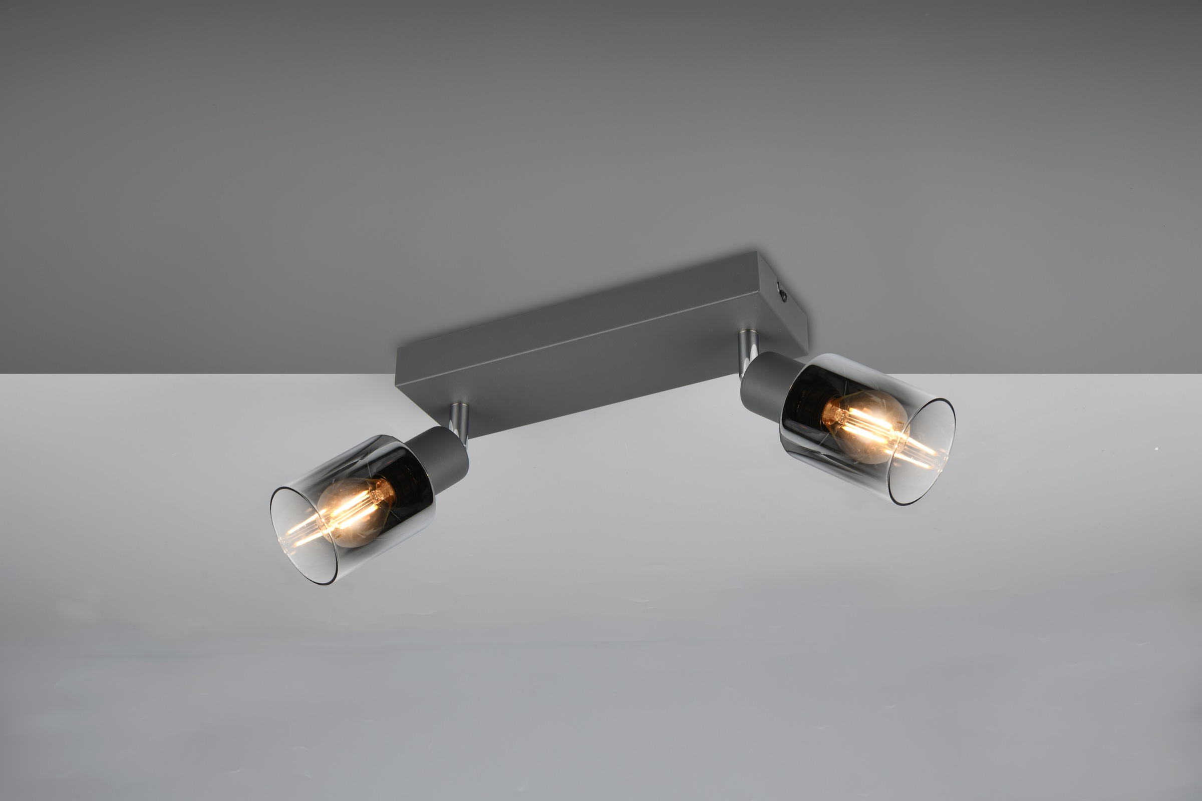 REALITY Leuchten Deckenstrahler »CADIZ, Spot 2-flammig, exkl 2xE14 max 10W, Glas anthrazit, verspiegelt«, 2 flammig, Leuchtmittel E14 | Leuchtmittel wechselbar, verstellbarer Deckenspot E14 Fassung, mit Glasschirm smoke Farbverlauf