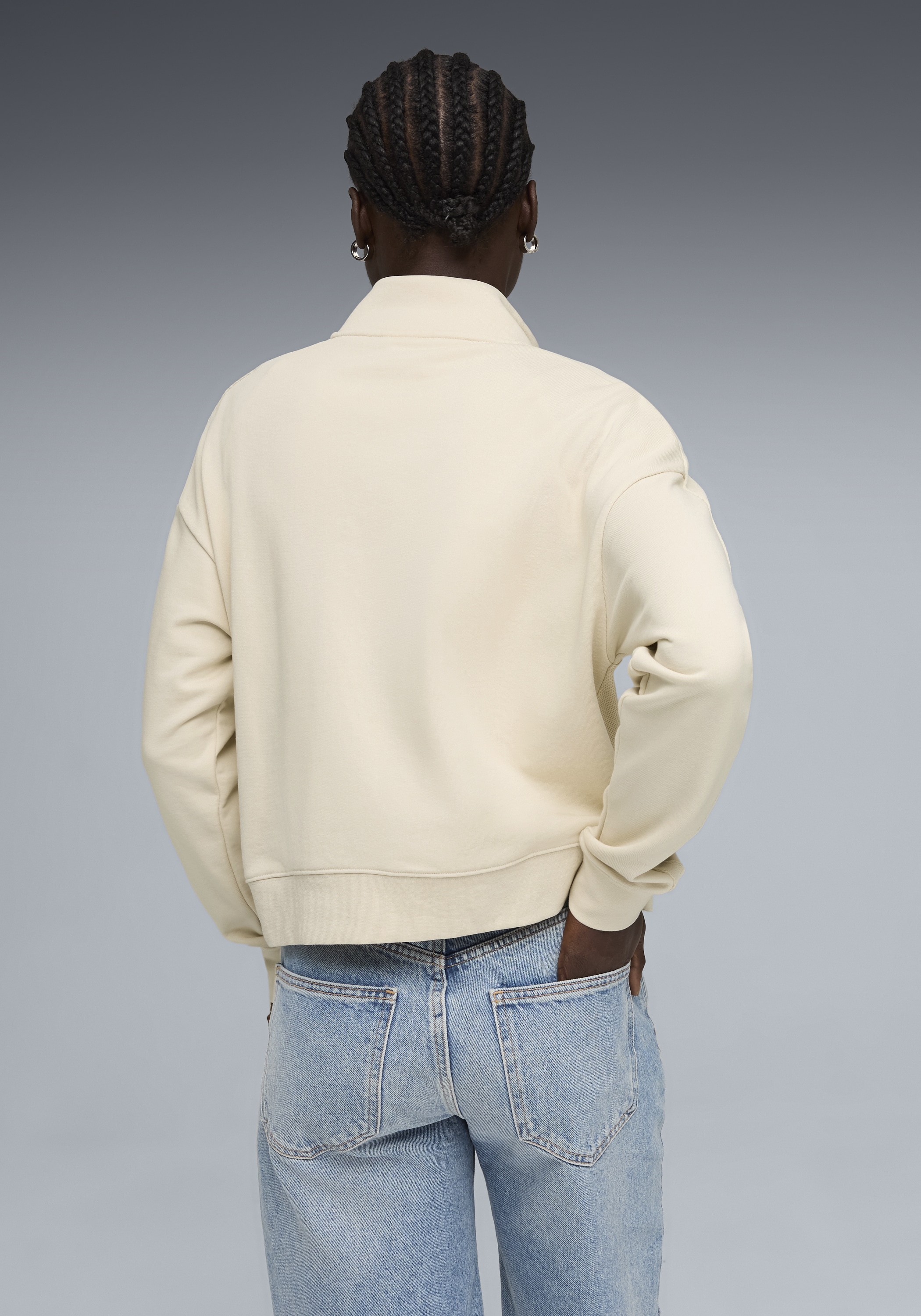 PUMA Langarmshirt »CLASS RELAXED HALF-ZIP CREW« mit Eingrifftaschen, sportlicher Stil, ohne Kapuze