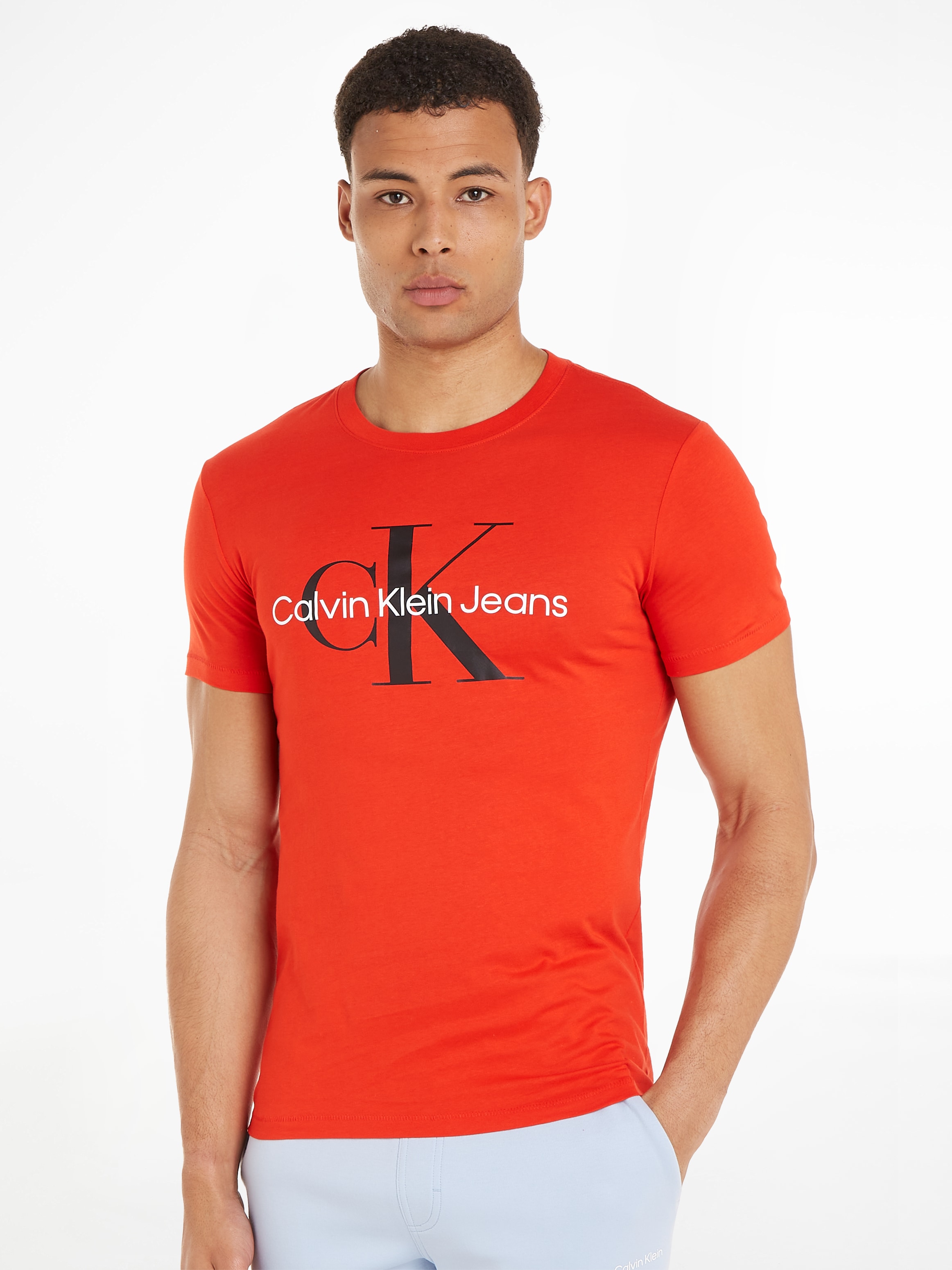 T-Shirt »SEASONAL MONOLOGO TEE«, mit Calvin Klein Logoschriftzug auf der Brust