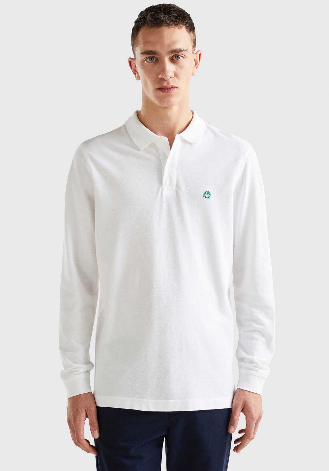 Langarm-Poloshirt, mit seitlichen, kleinen Schlitzen