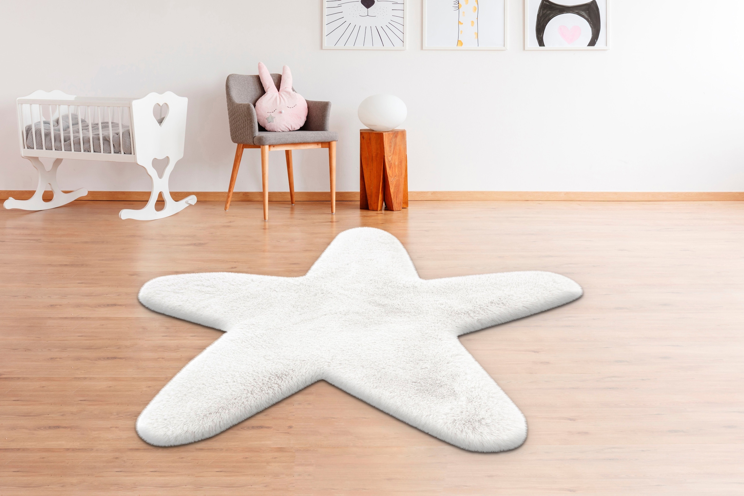 Lüttenhütt Kinderteppich »Stern«, Motivform, weich und flauschig, einfarbig, idealer Teppich fürs Kinderzimmer