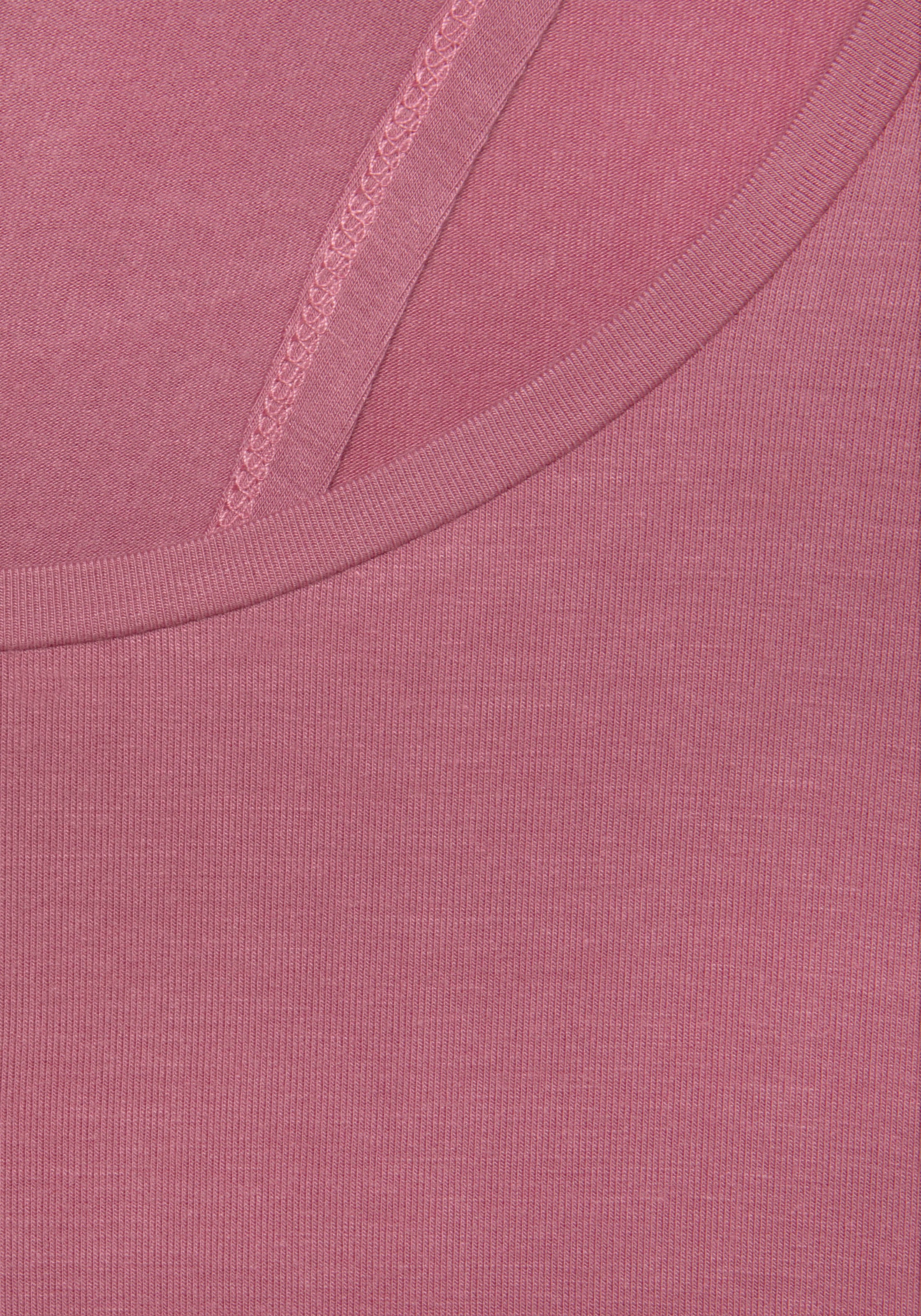 LASCANA 3/4-Arm-Shirt »mit modischem Schlitz am Rücken«, aus weichem Viskose-Stretch