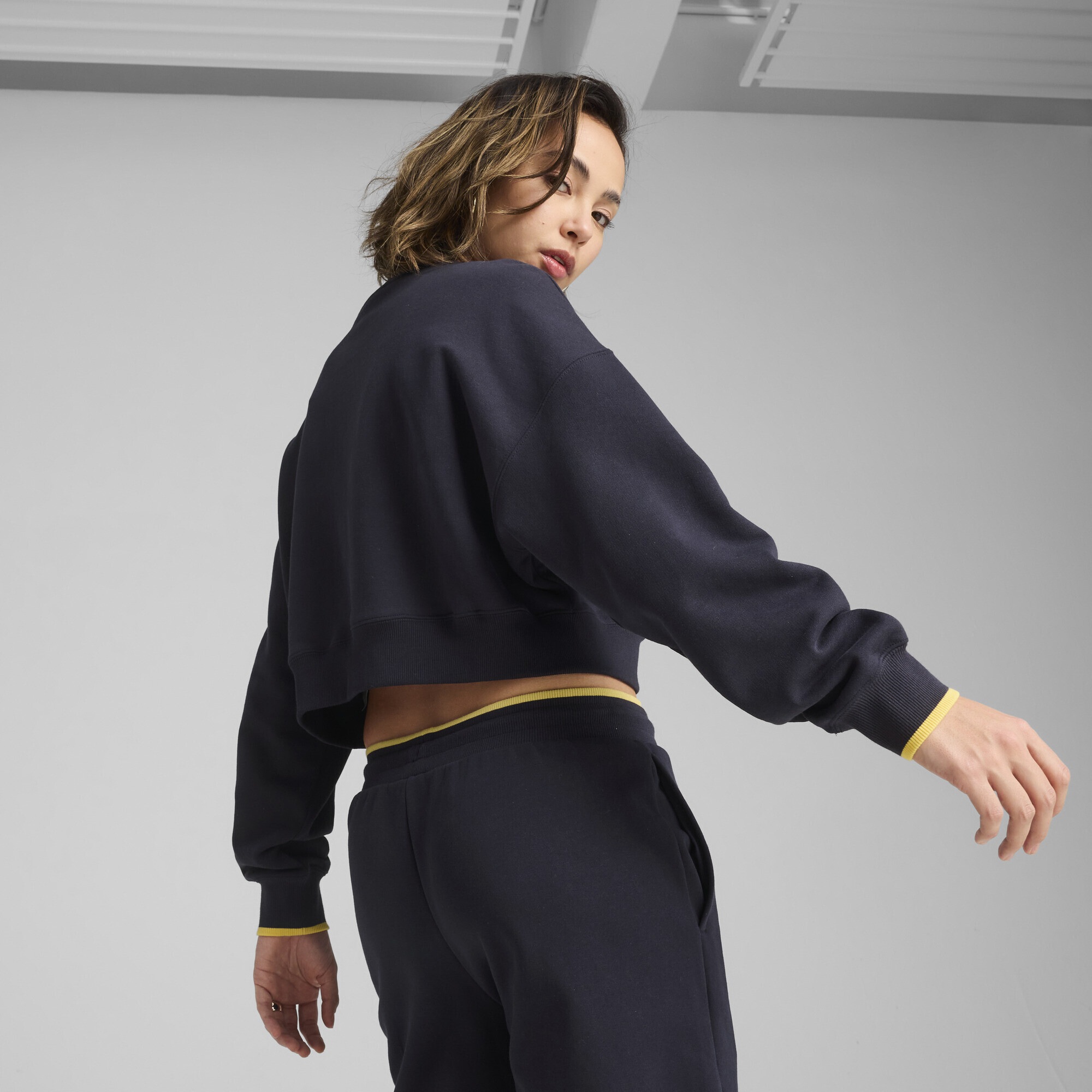 PUMA Sweatshirt »Road To Unity Oversized Sweatshirt Damen«
