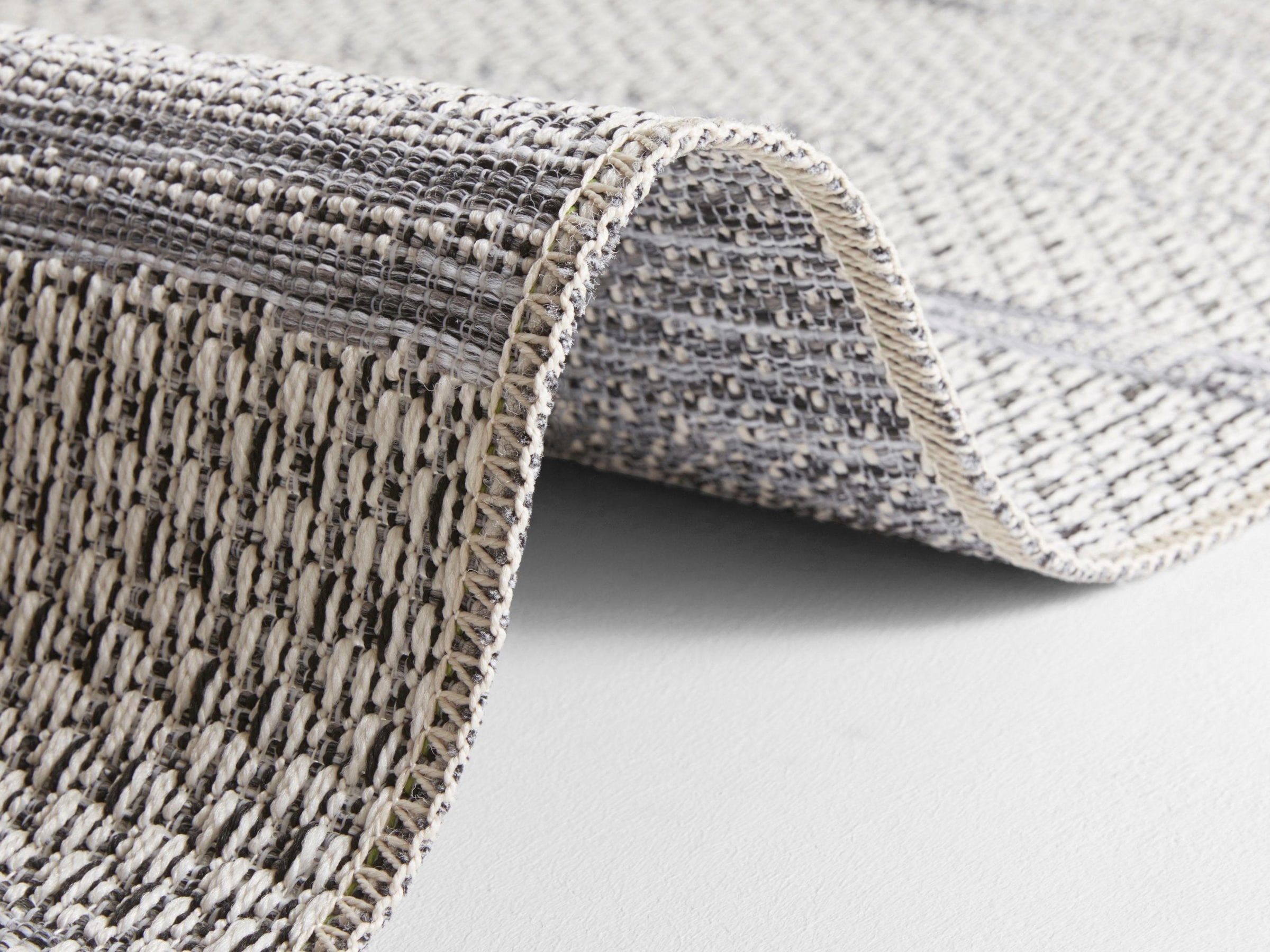 ELLE DECORATION Teppich »Marne«, rechteckig, 4 mm Höhe, In-und Outdoor geeignet, Strapazierfähig und pflegeleicht, Flachgewebe
