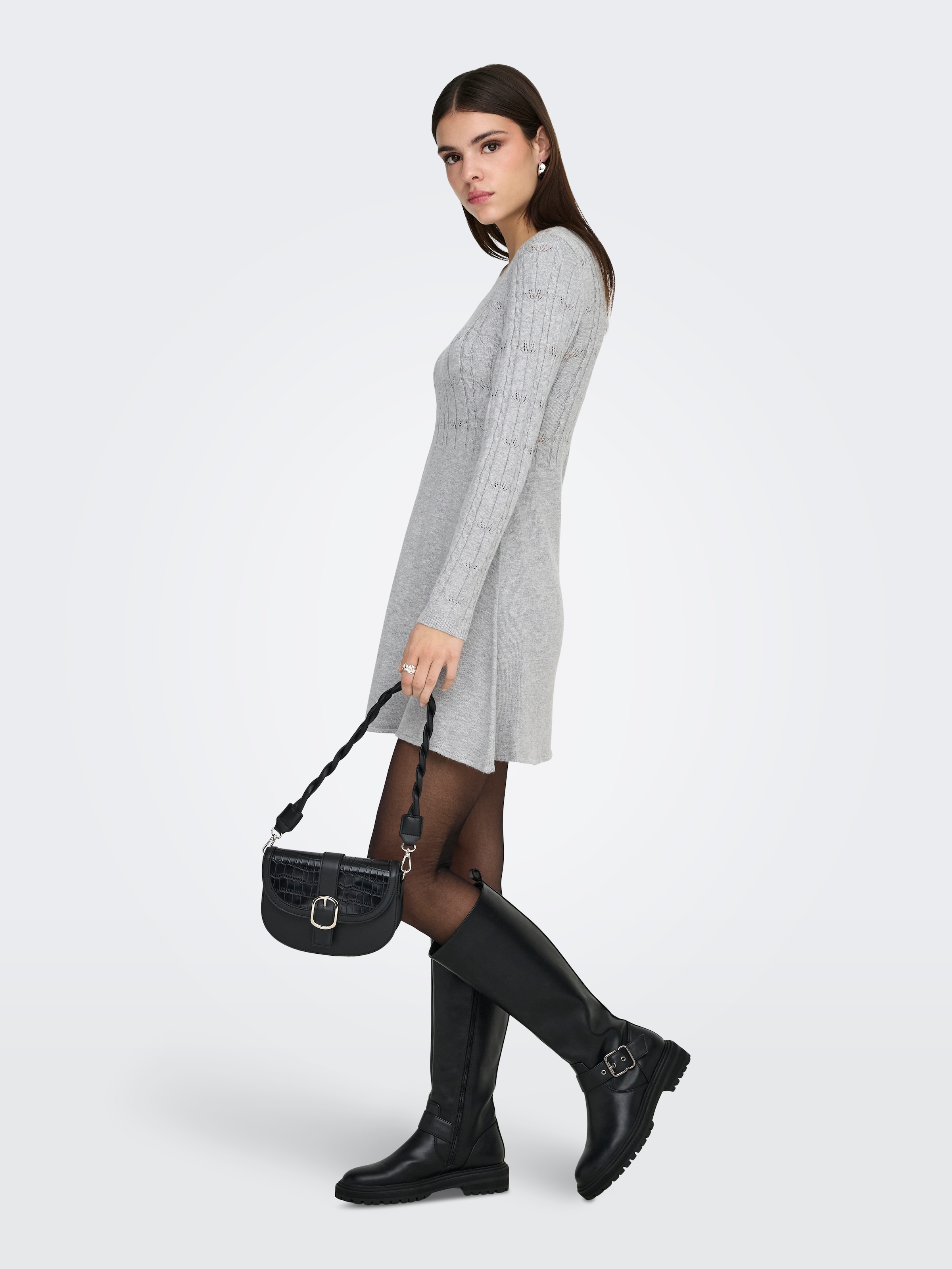ONLY Strickkleid »ONLKATIA LIFE LS O-NECK CABL DRES EX KNT« Viskosemischung, regular fit, Rundhals