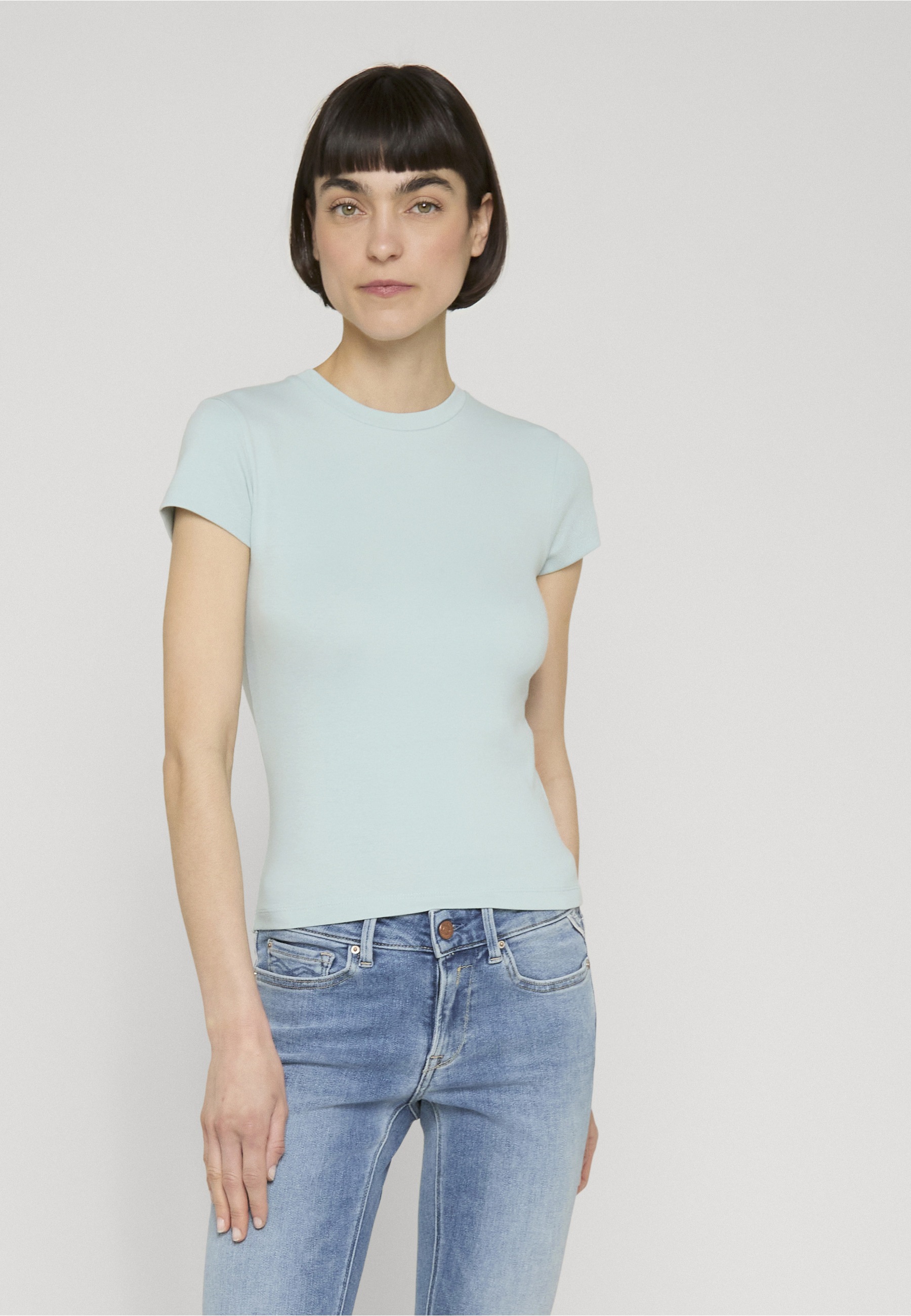 URBAN CLASSICS T-Shirt »Urban Classics Ladies Short Slim Tee« 1