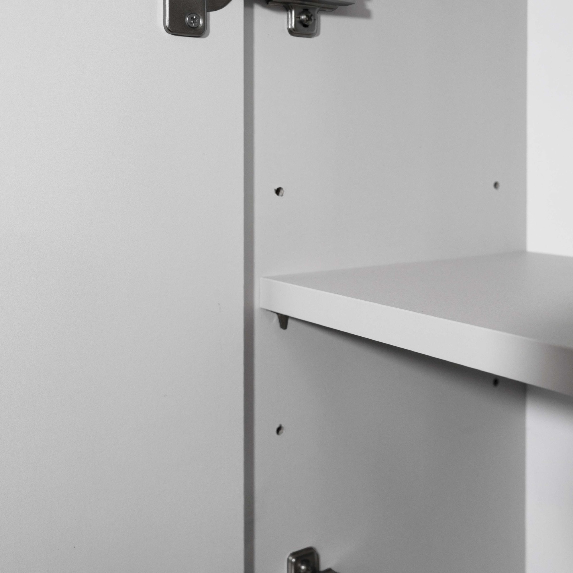 welltime Hochschrank »Vela, Hochschrank, Badschrank schmal, Badezimmerschrank, hängend« 1 Stk. tlg. Breite 30 cm, 2 hochglanzlackierte Türen, 5 verstellbare Fächer