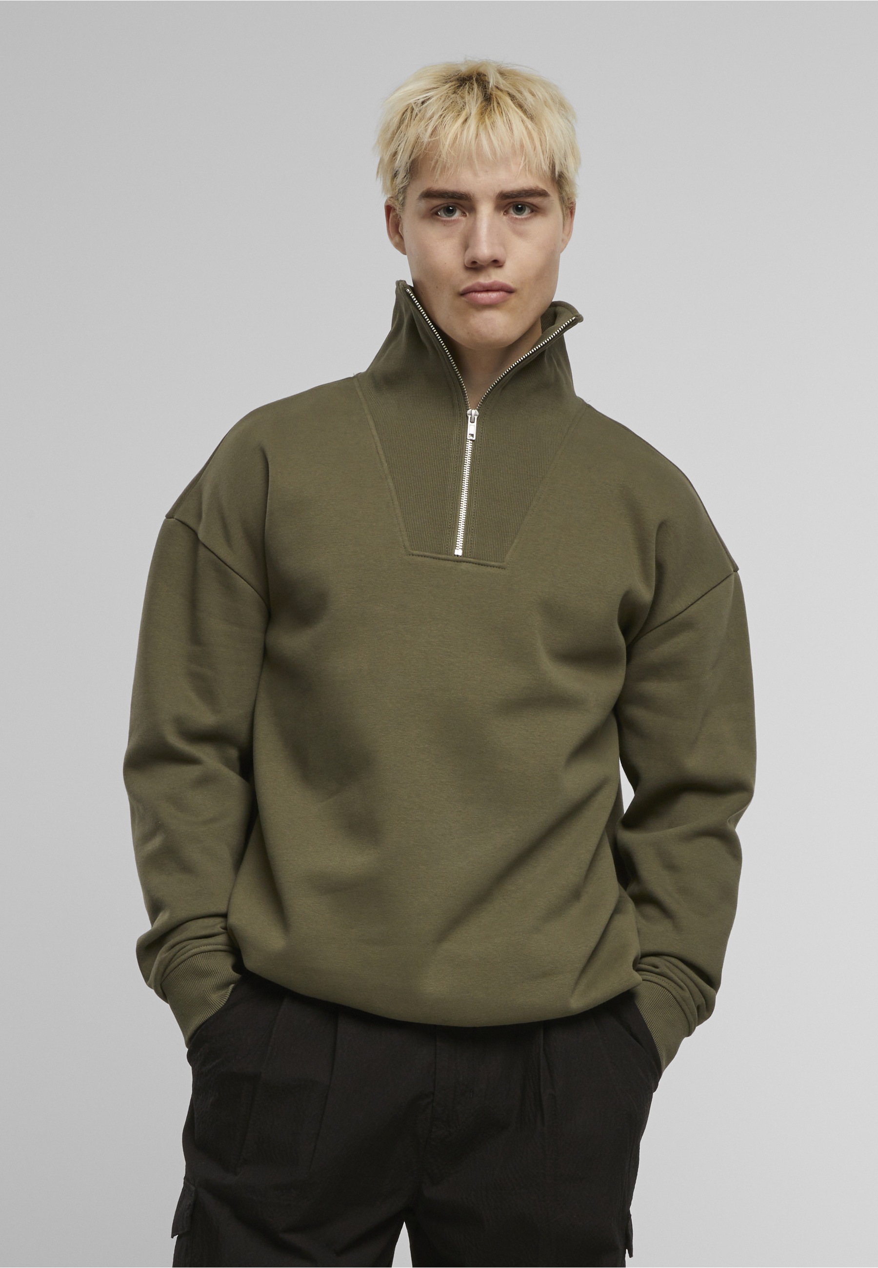 URBAN CLASSICS Sweater »Urban Classics Cut&Sew Troyer«, 1 Stk.
