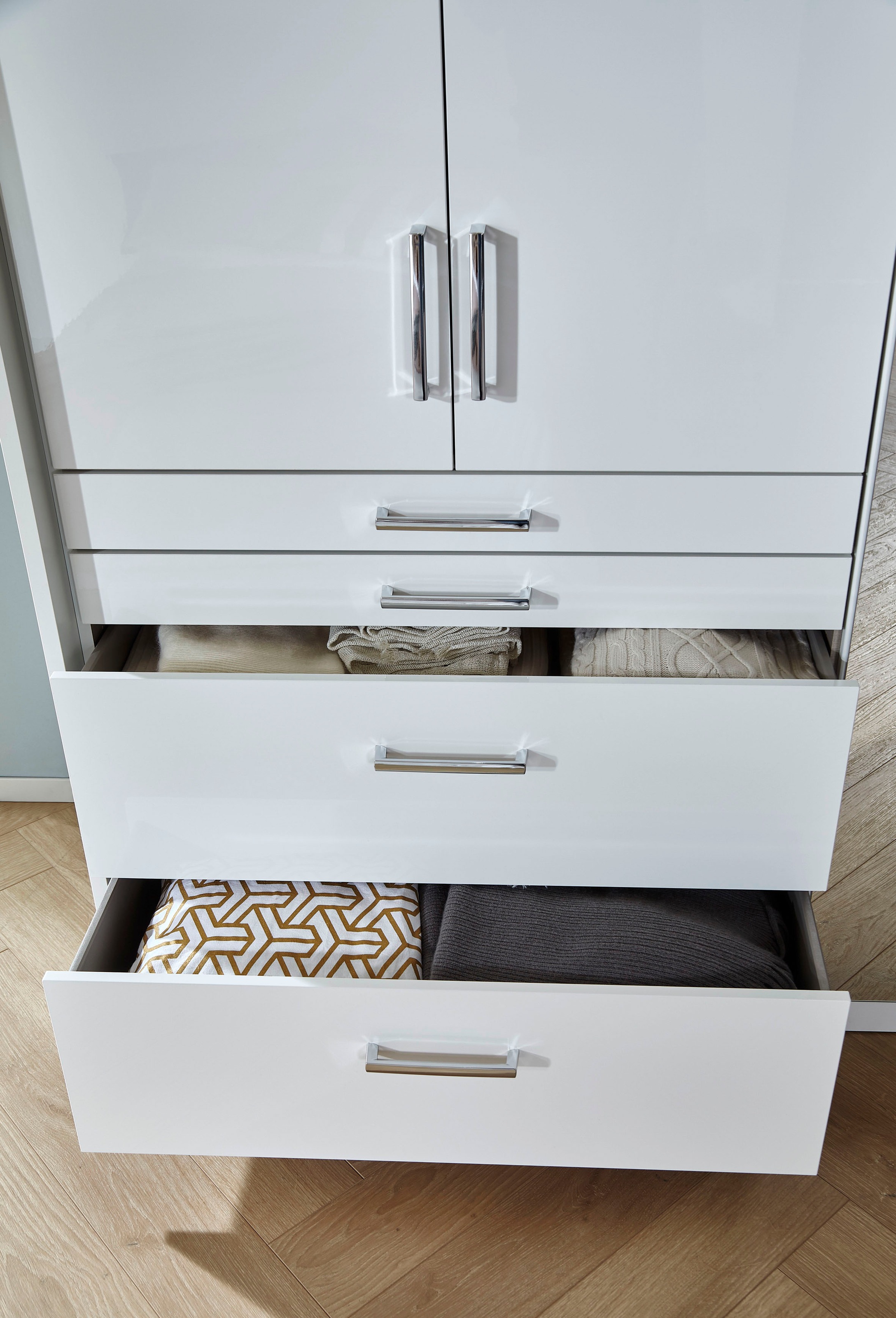 rauch Drehtürenschrank »Kleiderschrank Schrank Garderobe Garderobenschrank Topseller HOMBURG«, inkl. Passepartout, oberer Schubkasten mit Einteilung MADE IN GERMANY