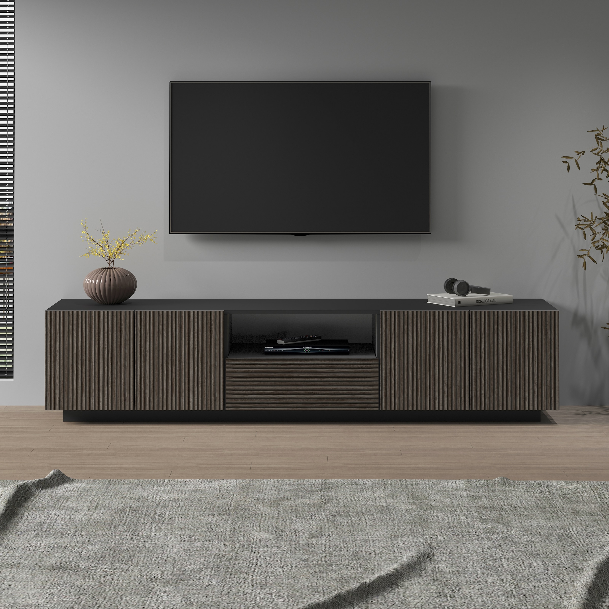 INOSIGN Lowboard »Vega,Lowboard,TV Board,TV Schrank,220 cm«, mit 4 Türen und 1 Schublade,Fronten mit Rillen-Optik
