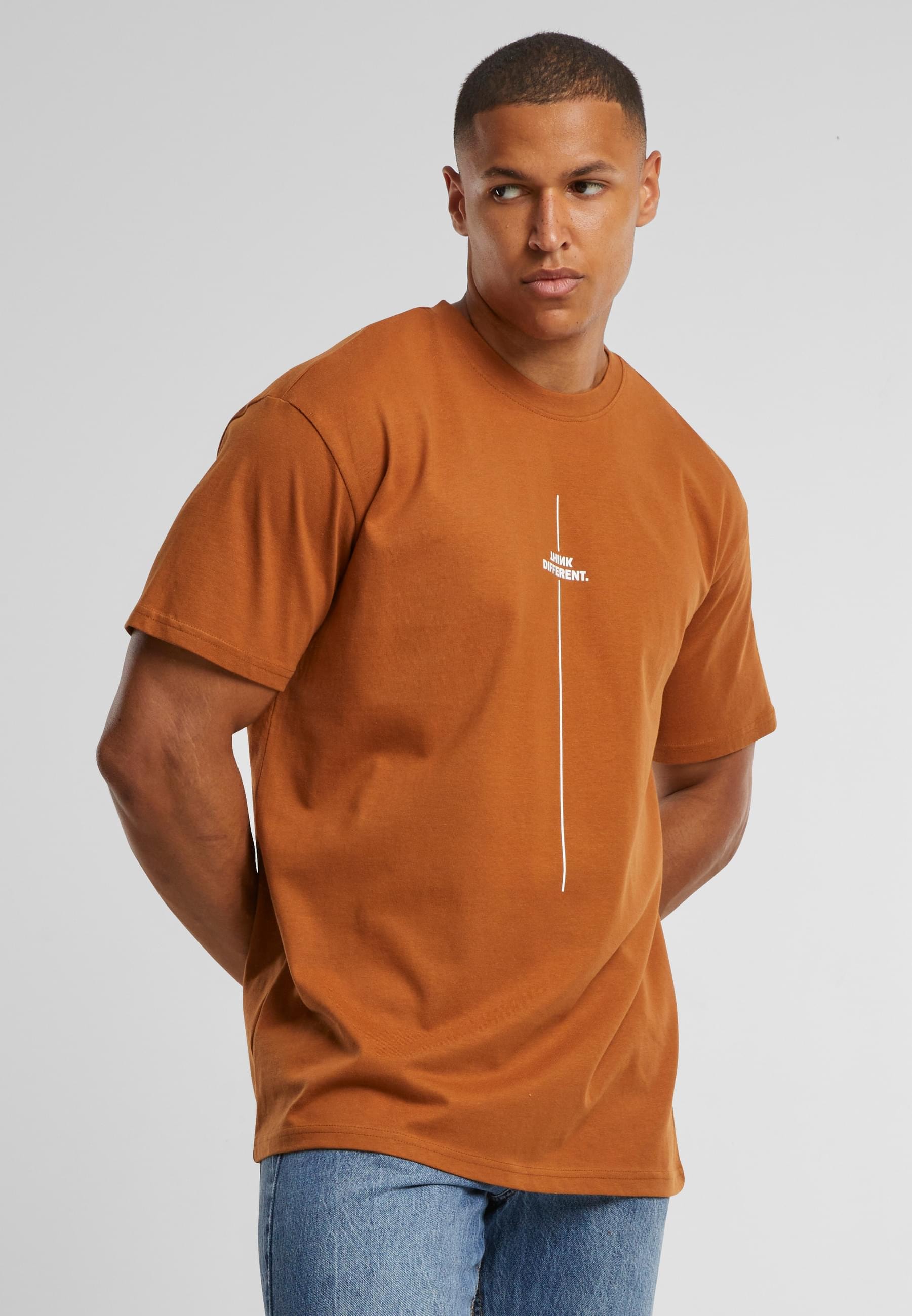 Merchcode T-Shirt »Merchcode Herren Think Different Heavy Oversized Tee«