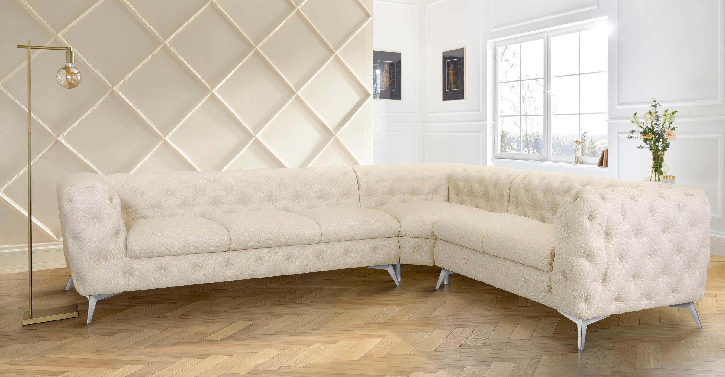 Leonique Chesterfield-Sofa »Ecksofa GLYNIS L-Form mit Wellenunterfederung, Maße B/T/H 323/264/75cm«, aufwändige Knopfheftung, moderne Chesterfield Optik, Fußfarbe wählbar