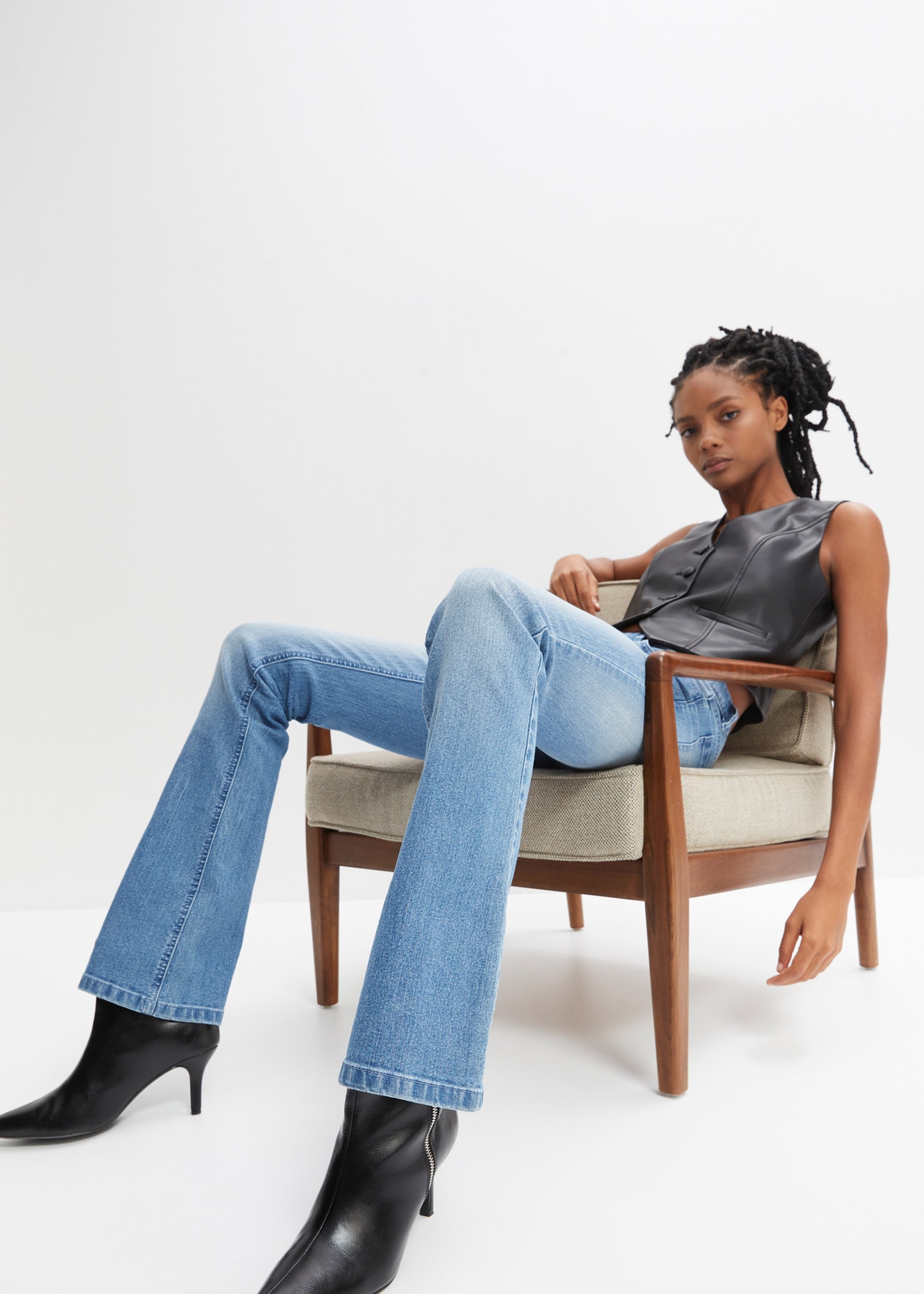 bonprix Schlagjeans »Flared Jeans Mid Waist, Stretch«, Flared Jeans Mid Waist, Stretch
