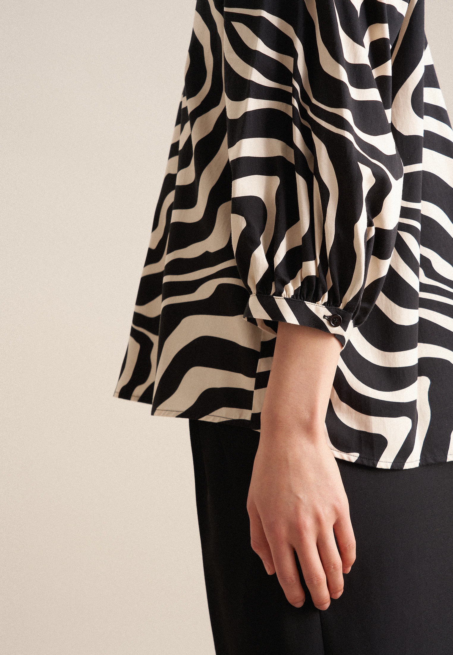 Thumbnail - seidensticker Shirtbluse "Schwarze Rose" 3/4 Rundhals Druck