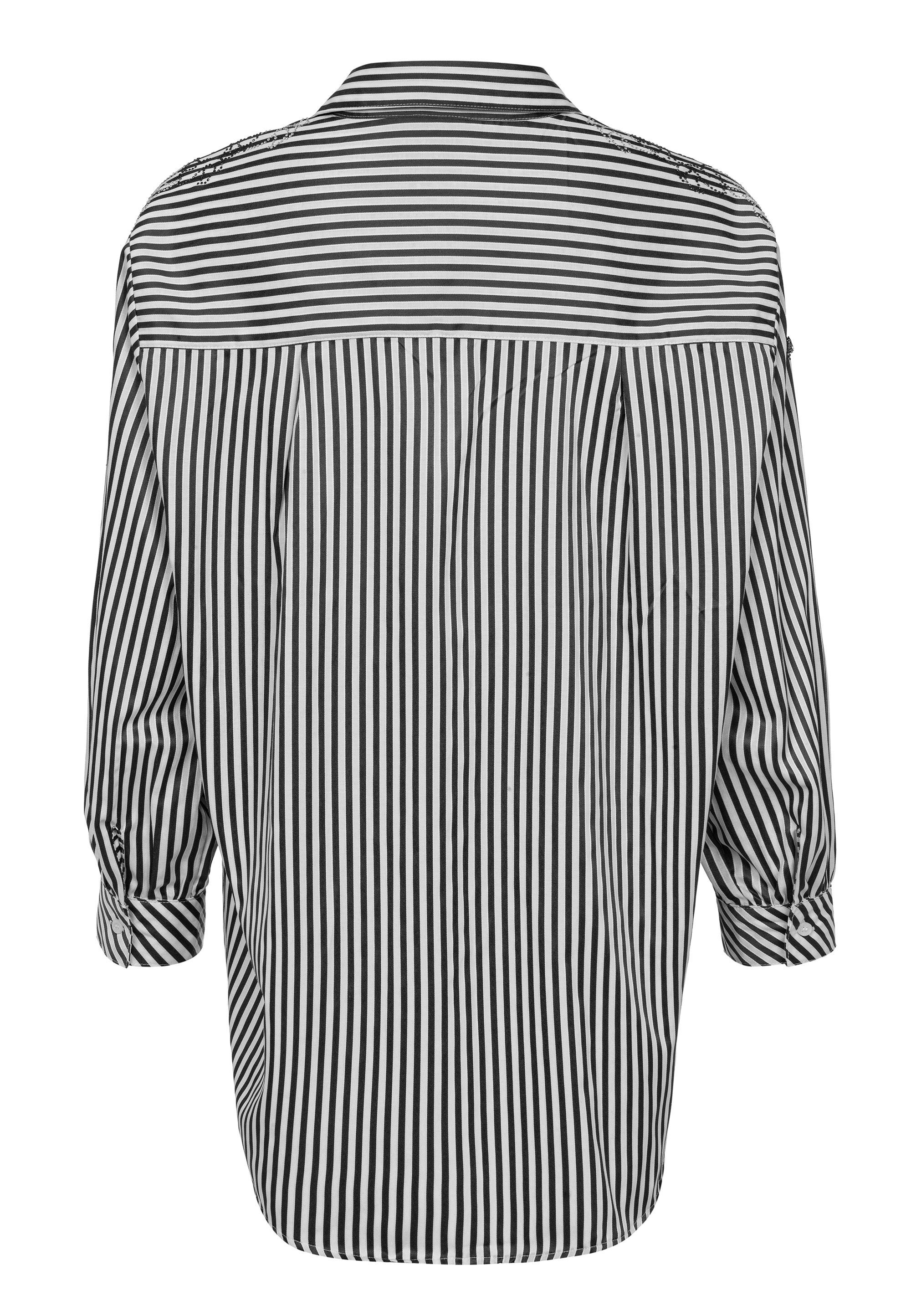 Cipo & Baxx »WH122« 1 leicht oversized Passform und verlängertem Rücken