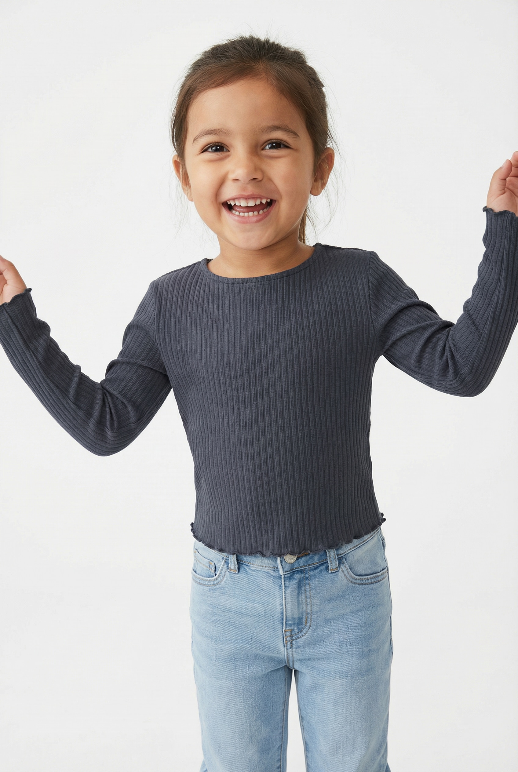 KIDS ONLY Langarmshirt »KOGNELLA L/S O-NECK TOP JRS NOOS« in kurzer Form und mit süßen Wellenkanten am Saum