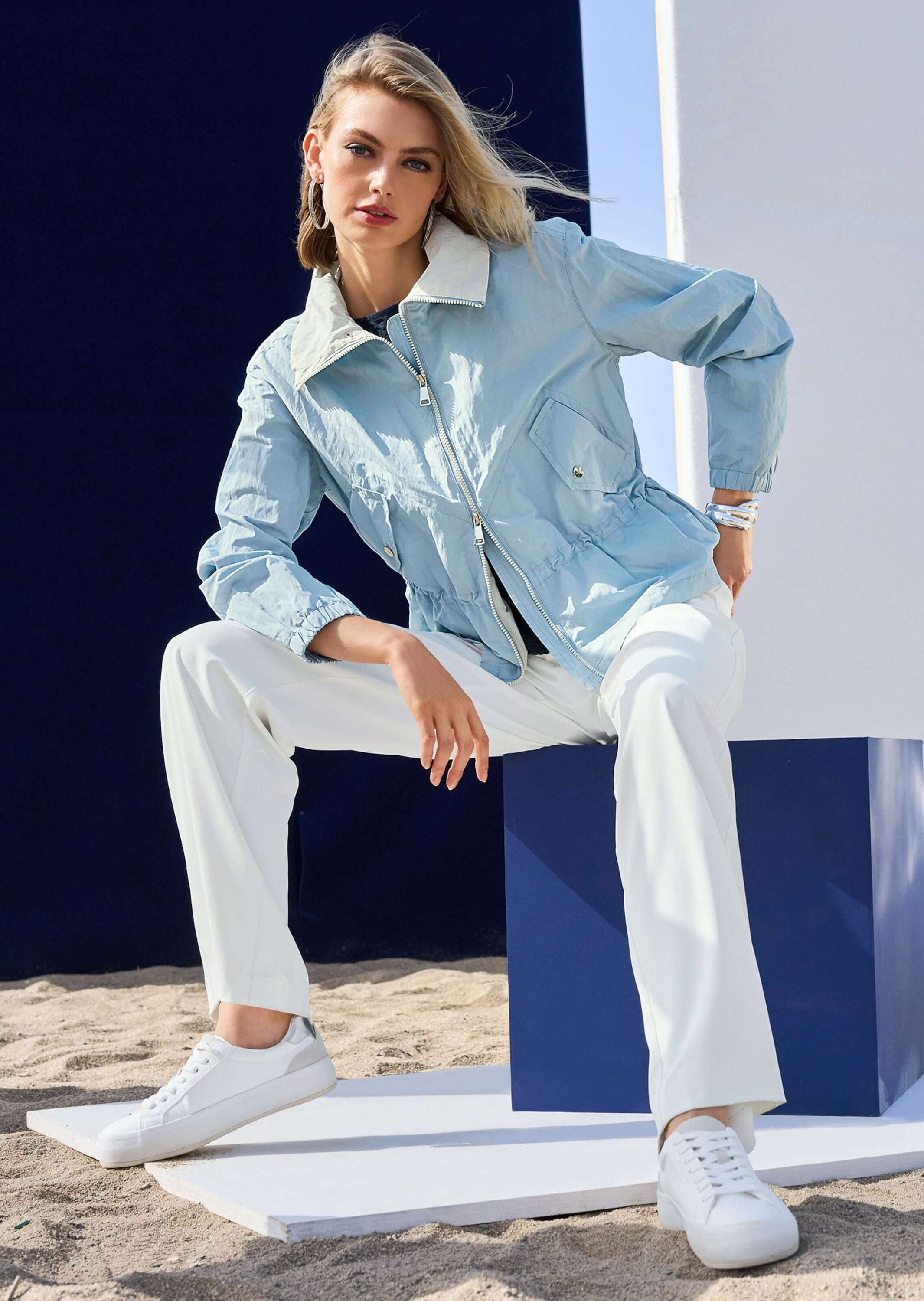 MADELEINE Kurzjacke »Jacke Leichte Outdoor-Jacke mit Reißverschluss«