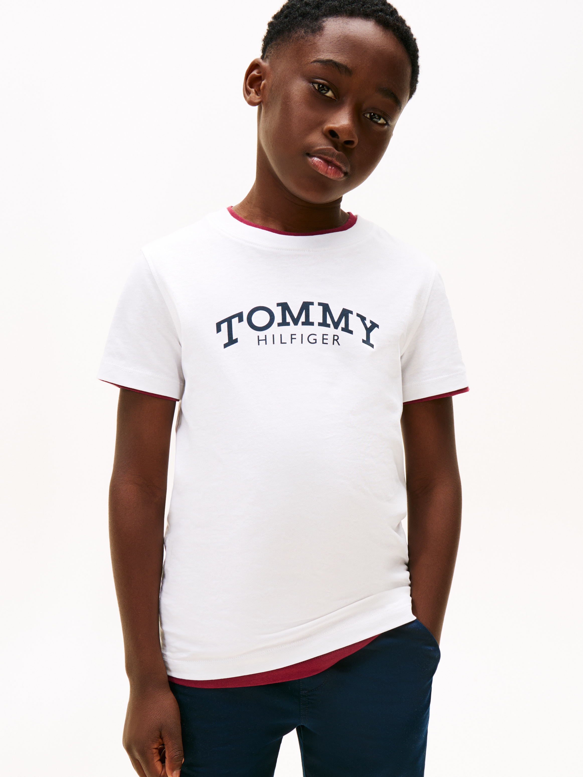 TOMMY HILFIGER Jungen T-Shirt, weiß, Gr. 16, unifarben, Single Jersey, Obermaterial: 100% Baumwolle, Shirts, Regular fit, für Kinder bis 16 Jahre,