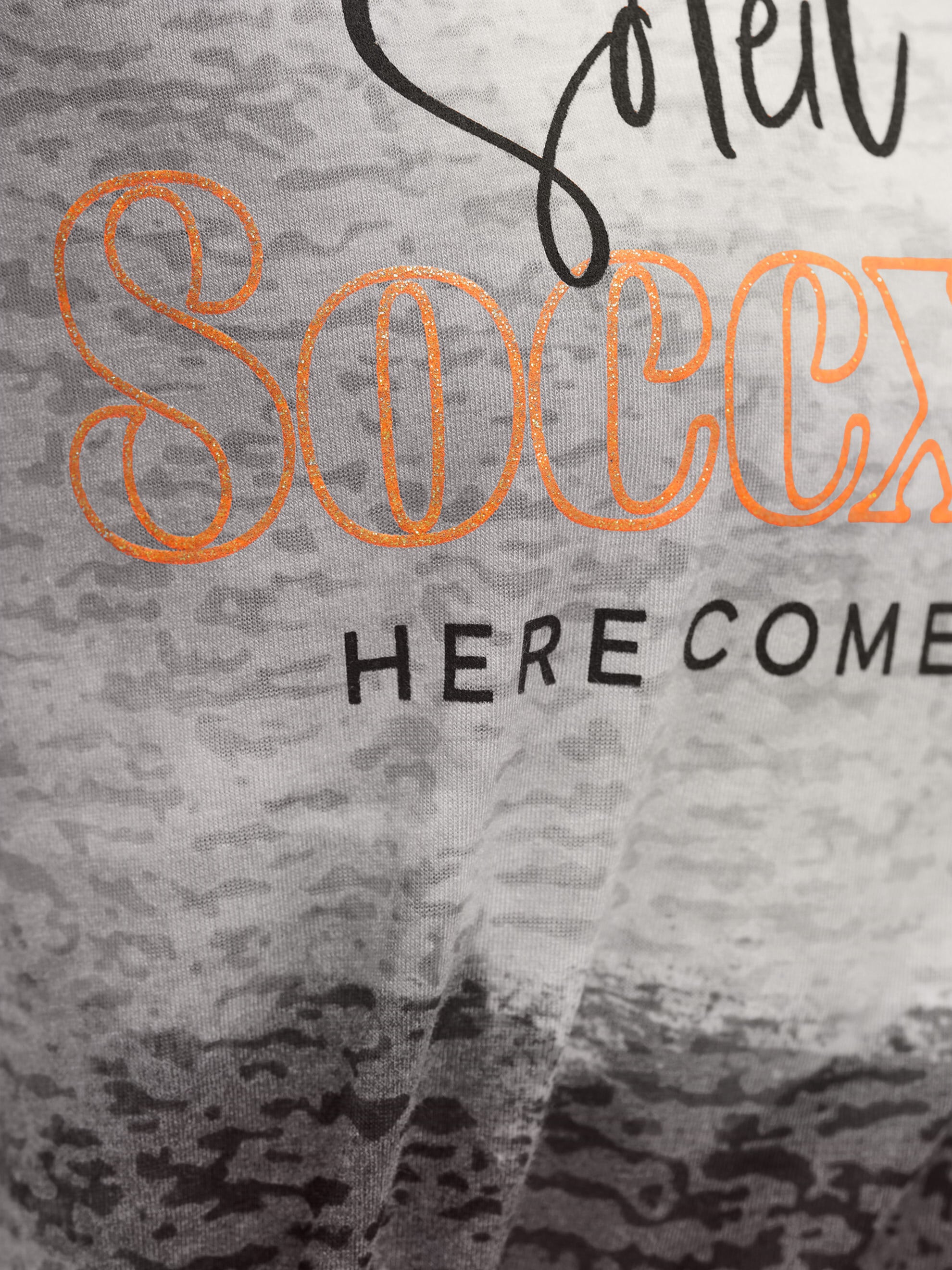 SOCCX Rundhalsshirt mit Seitenschlitze