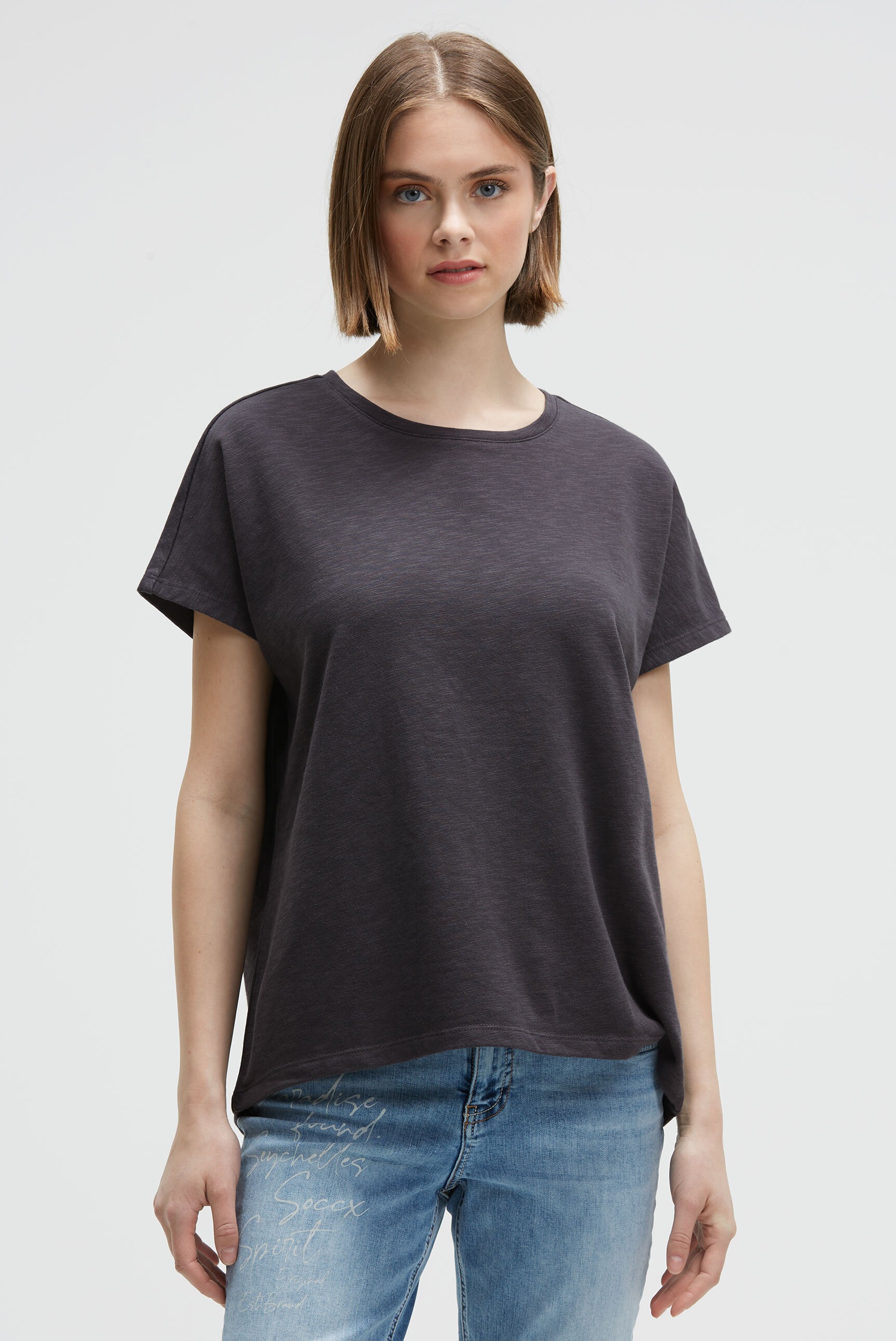 SOCCX Rundhalsshirt mit längerer Rückenpartie