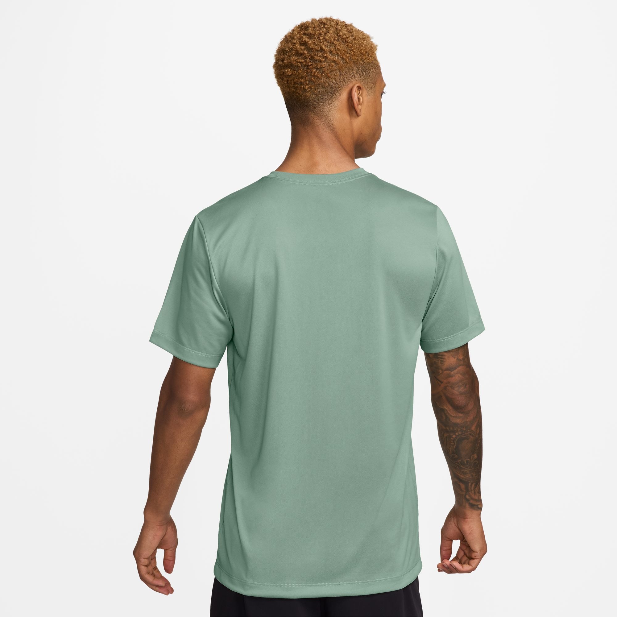 Nike Trainingsshirt »DRI-FIT LEGEND MEN'S FITNESS T-SHIRT« lockere Passform, Kurzarm, für vielseitige sportliche Aktivitäten