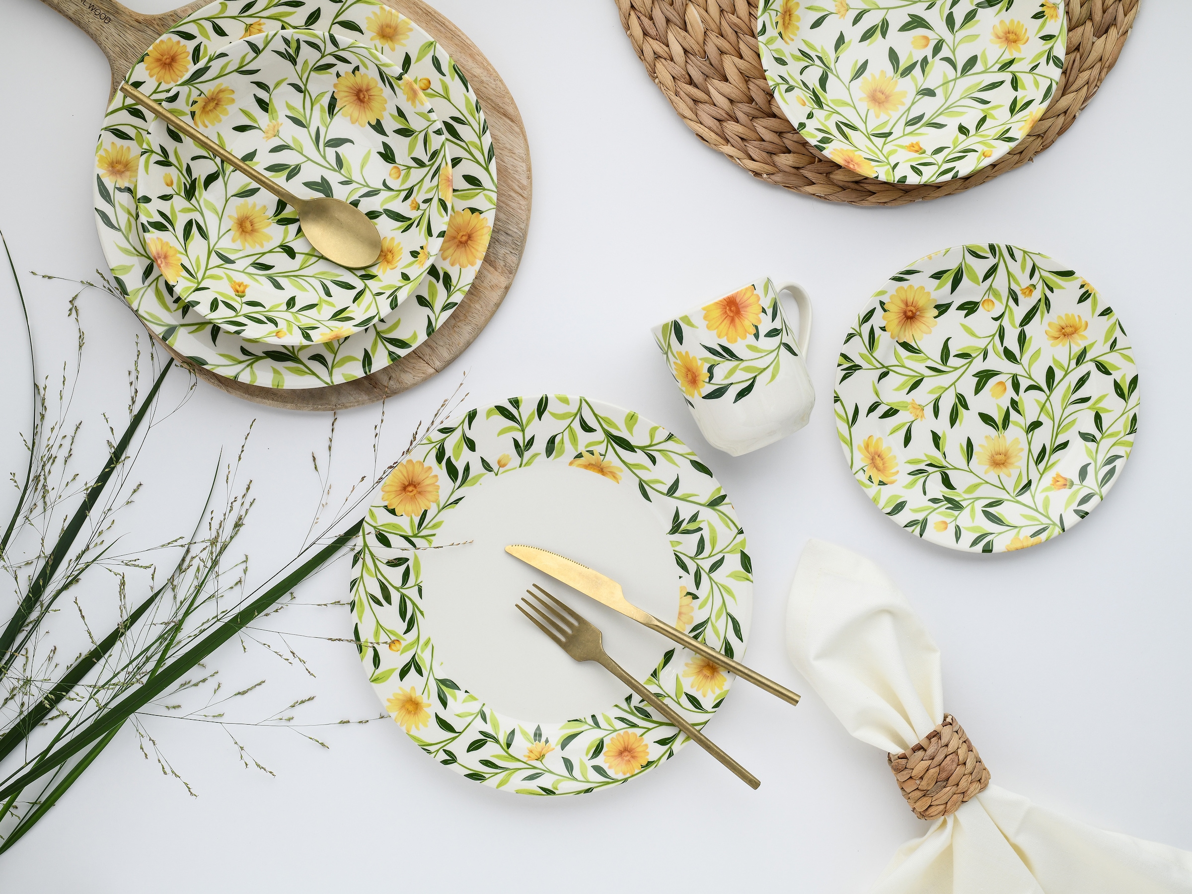 CreaTable Kombiservice »Amarilla, Kombi-Service 16-tlg«, (Set, 16 tlg.), Blumendekor, Blättermotiv
