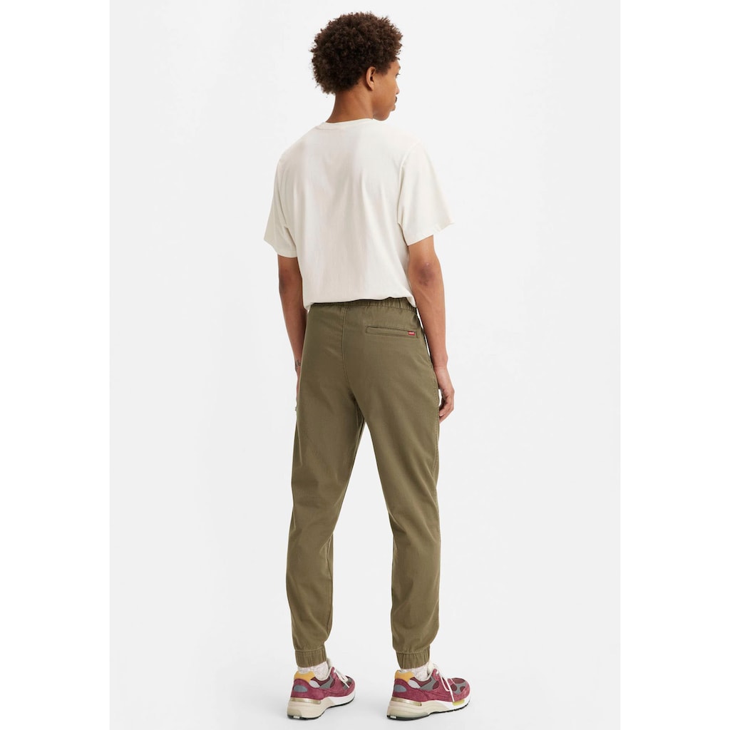 Levi's® Chinohose »LE XX CHINO JOGGER III«, in Unifarbe für leichtes Styling