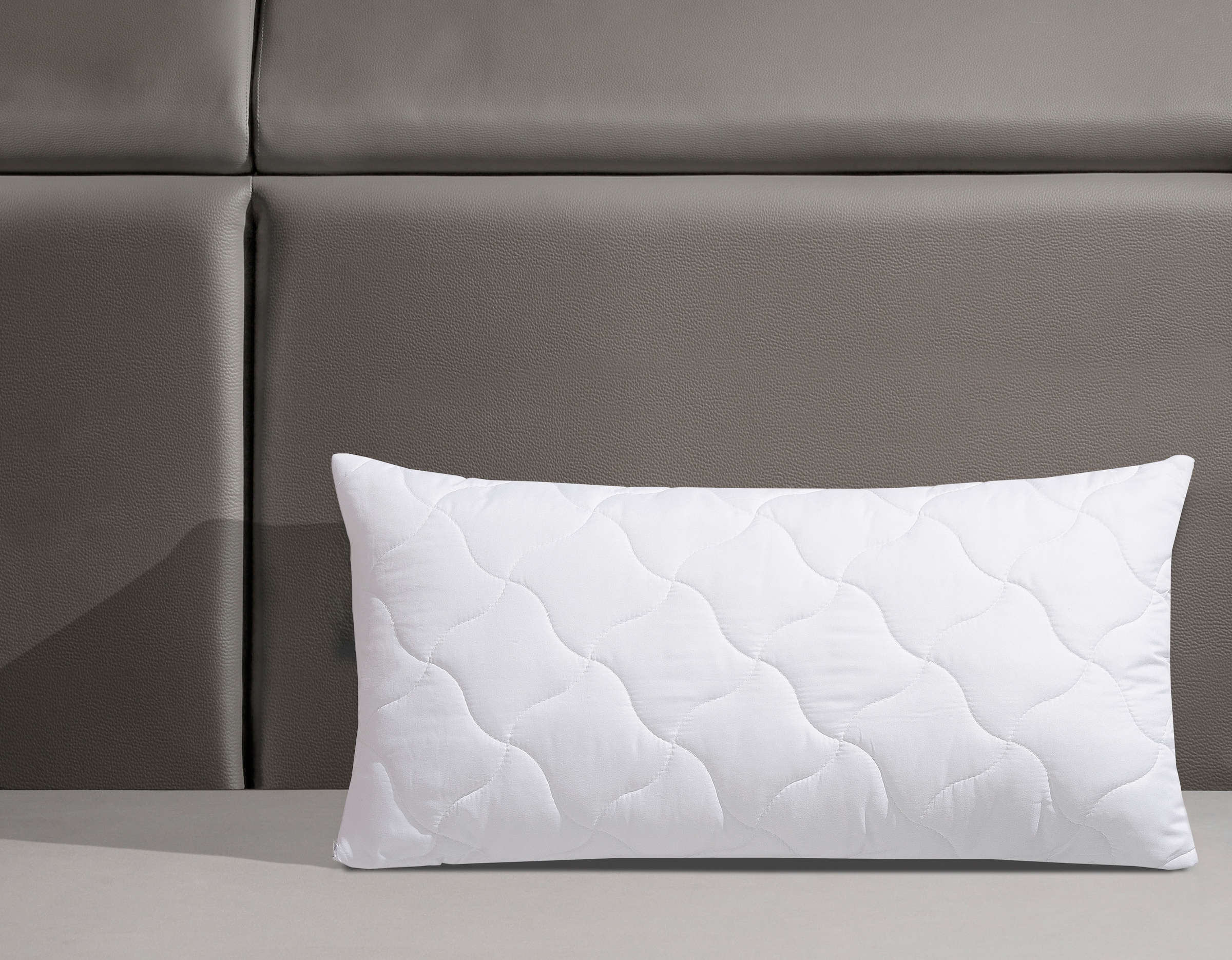OTTO home Microfaserkissen »Fantasy Kopfkissen 40x80 oder 80x80 cm, Made in Germany« Füllung: 100% ökologisches, klimaregulierendes Polyester 1 Stk. tlg. Bezug Polyester oder recyceltem Polyester oder Baumwolle (ECO)