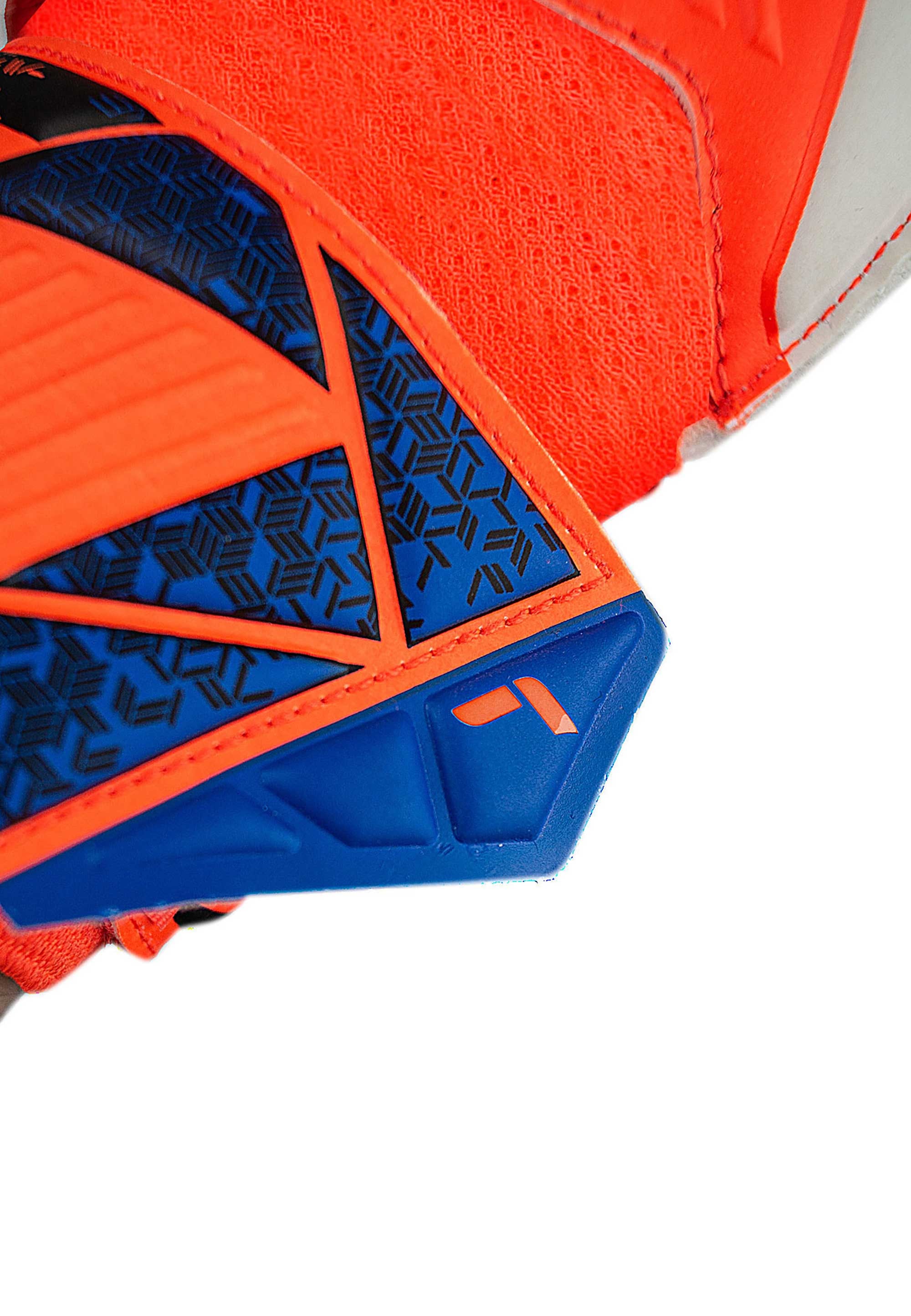 Reusch Torwarthandschuhe »Attrakt Solid Junior«, mit Expanse Cut