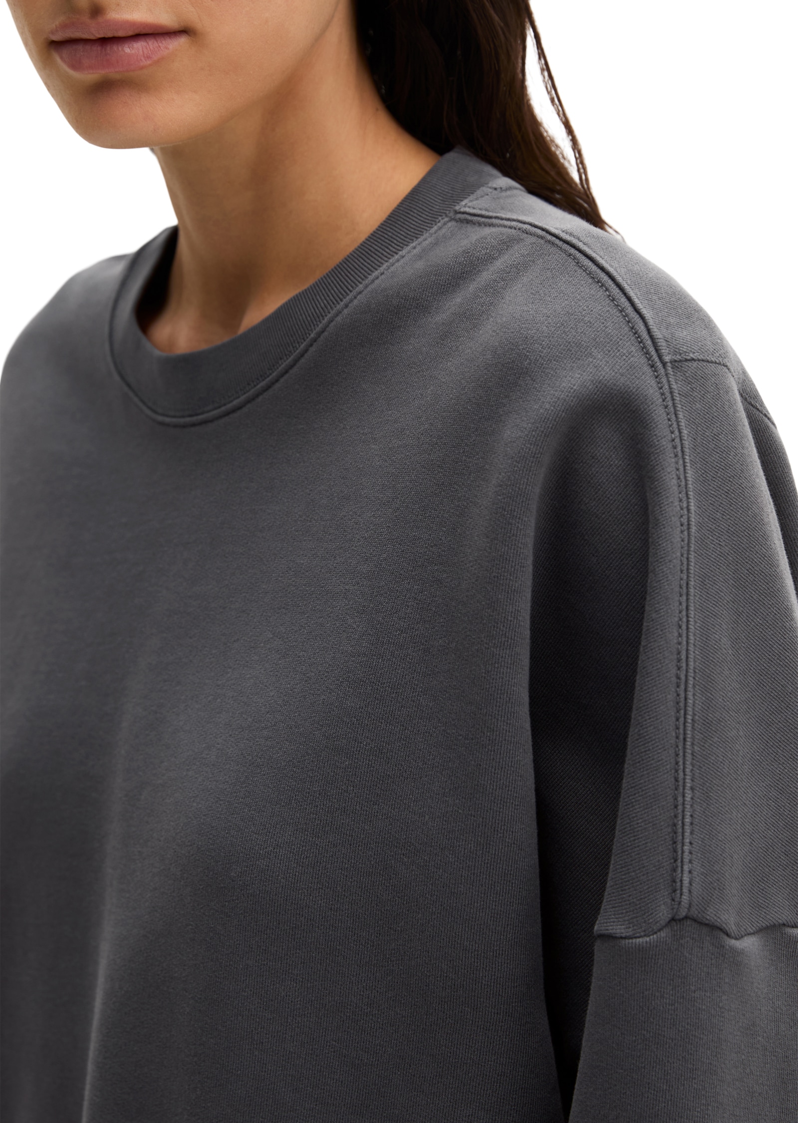 Marc O'Polo Sweatshirt , relaxed fit mit recycelter Baumwolle, cropped, großer Back-Print
