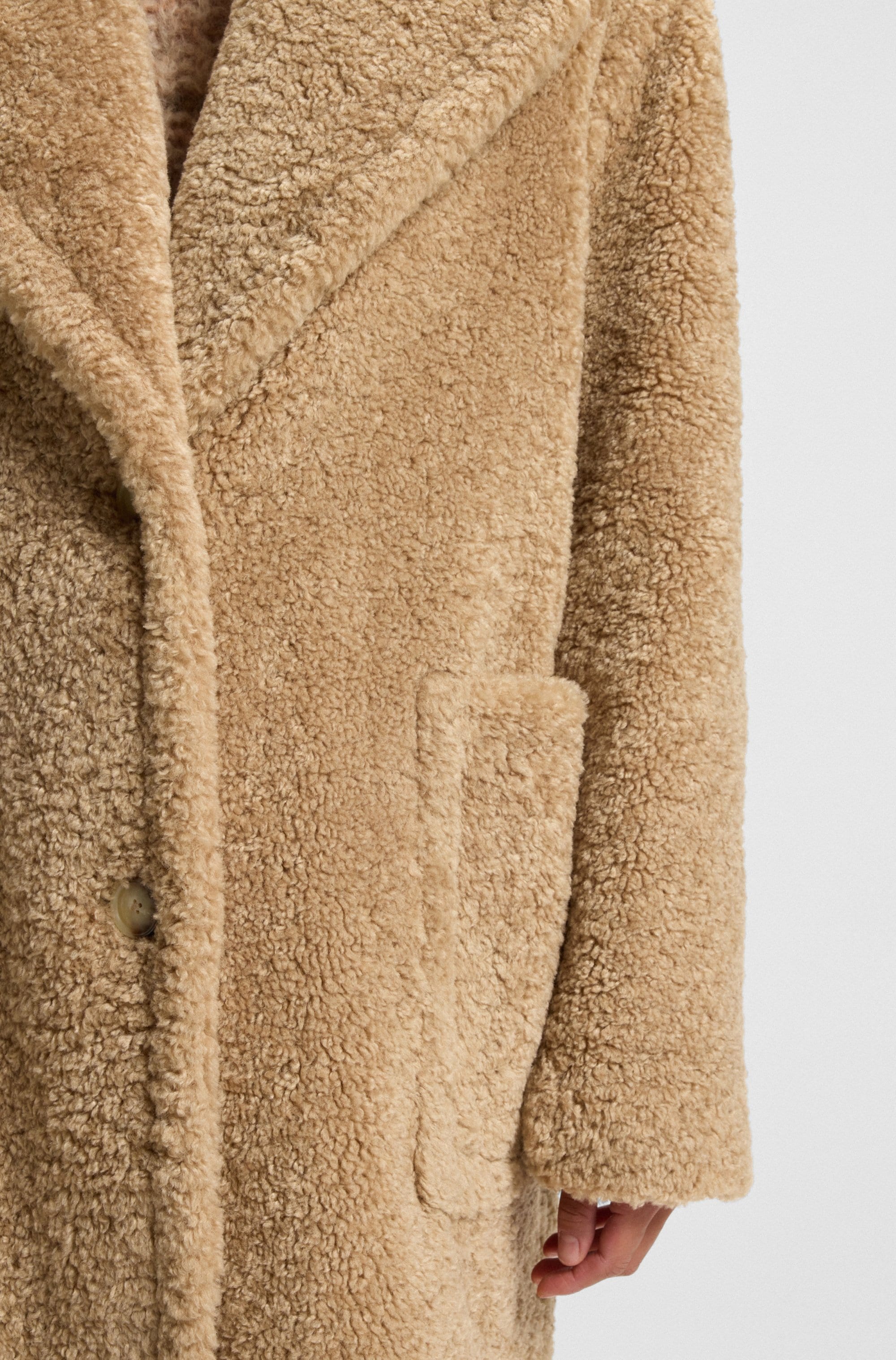 BOSS ORANGE Kurzmantel »Catedy Premium Damenmode«, aus softem Teddy, Relaxed Fit