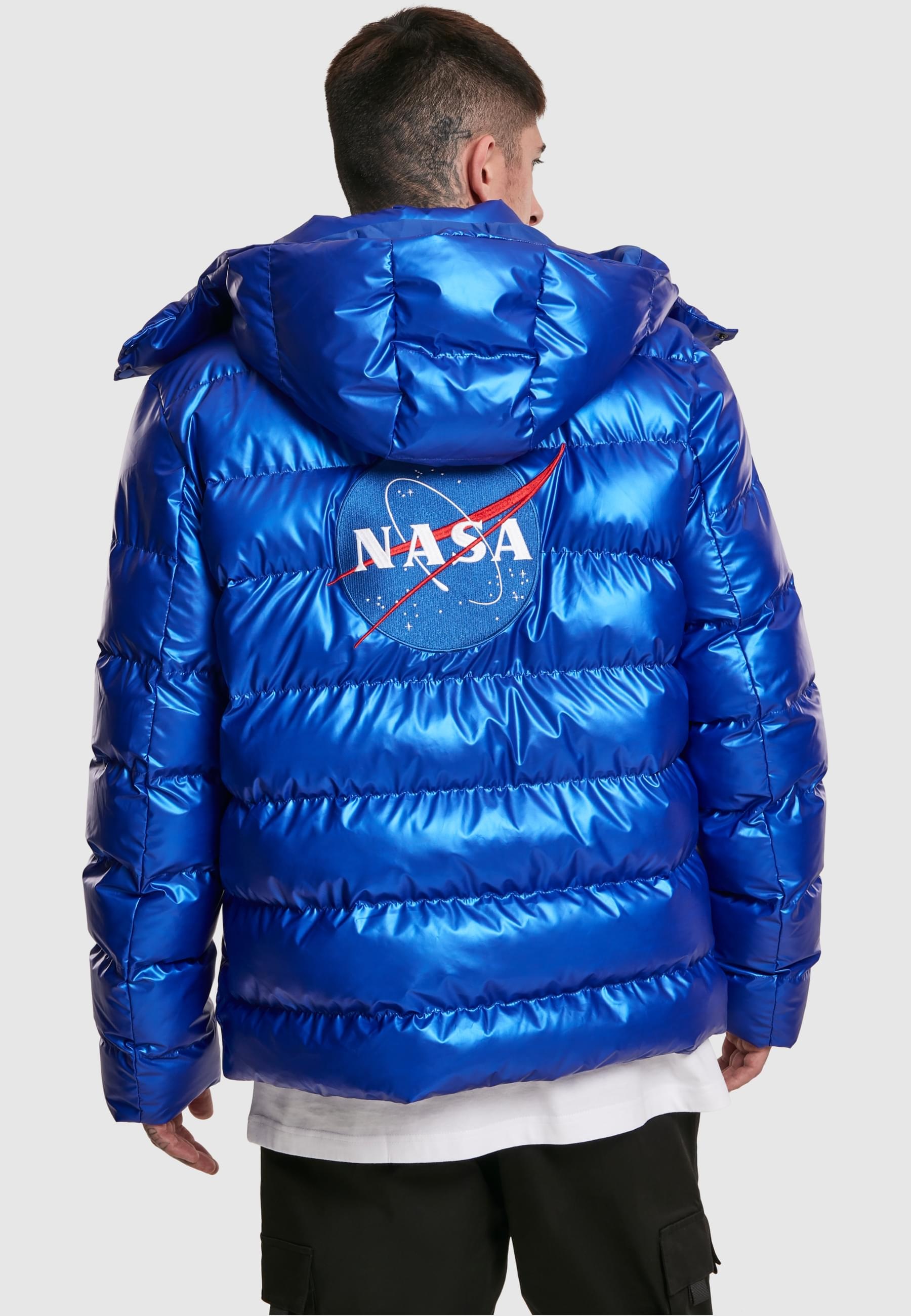 MisterTee Winterjacke »MisterTee Herren NASA Insignia Metallic Puffer Jacket«, (1 St.), ohne Kapuze