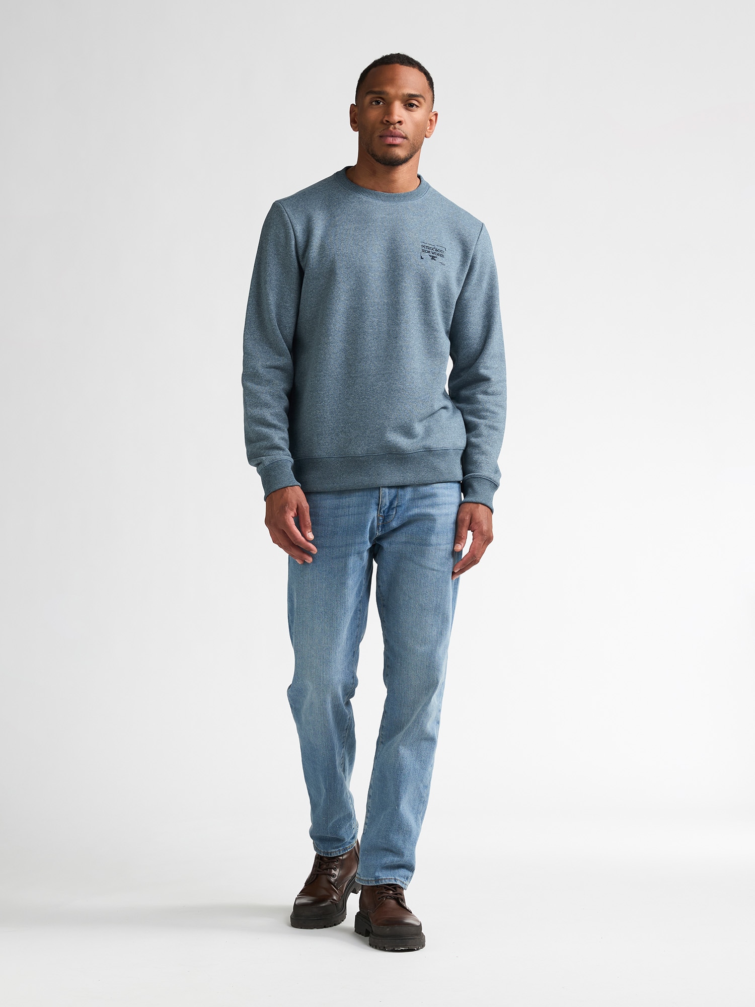 Petrol Industries Sweatshirt , mit Rundhalsausschnitt, kleine Logostickerei
