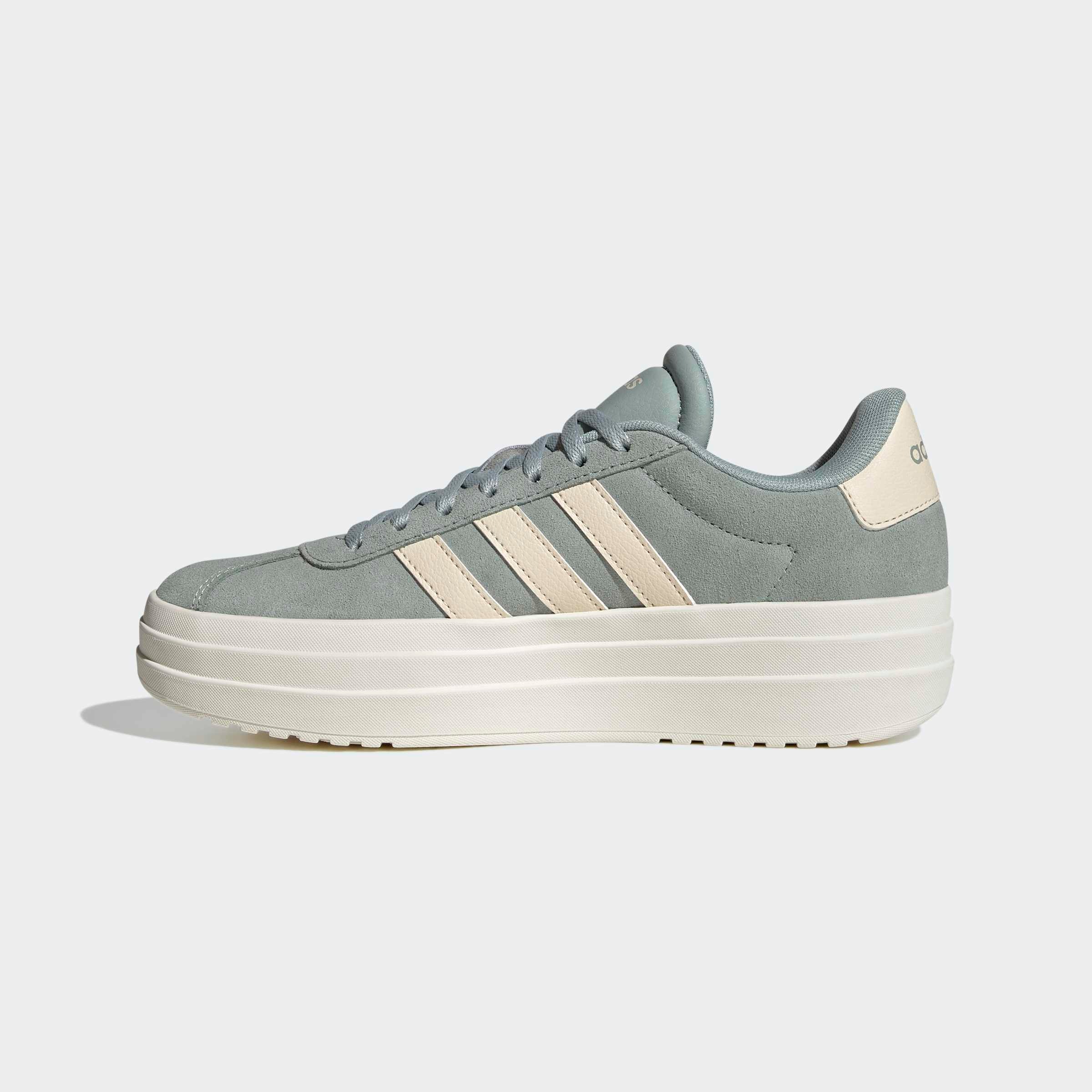 Plateausneaker ADIDAS SPORTSWEAR "VL COURT BOLD", Damen, Gr. 40, grau (wonder sage, wonder weiß, sanftes weiß), Leder, Synthetik, Schuhe Plateausneaker, inspiriert vom Design des adidas gazelle bold, Topseller 2