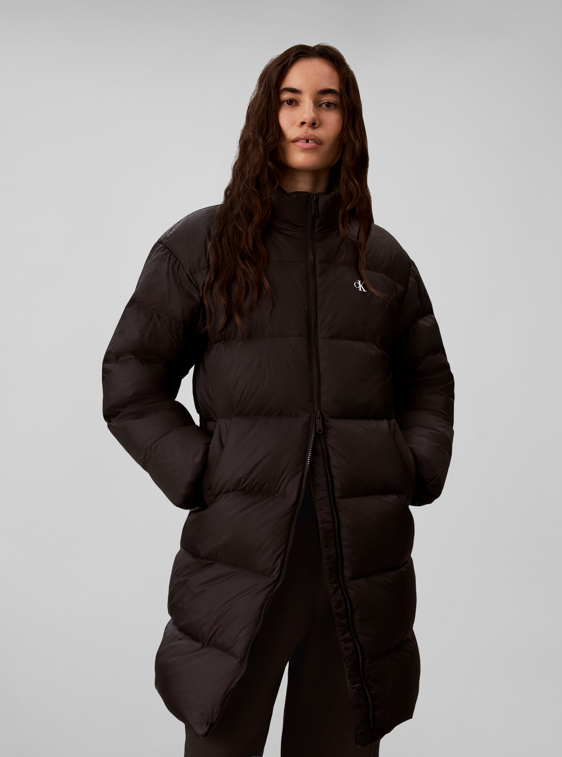 Calvin Klein Jeans Steppmantel »ESSENTIAL LONG DOWN PUFFER« Regular fit mit Kapuze