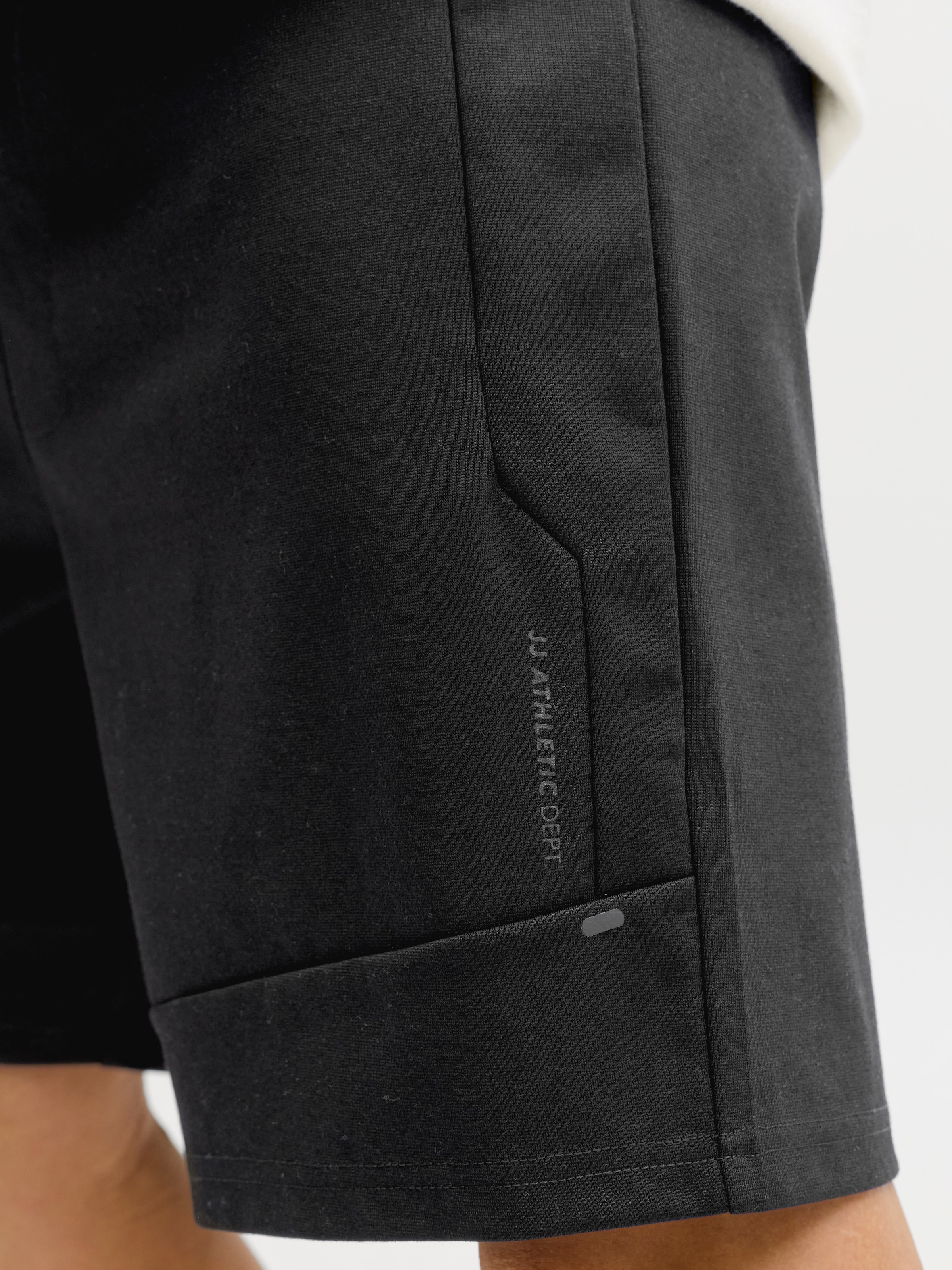 Jack & Jones Sweatshorts »JPSTGORDON BASE SWEAT SHORTS SRT SN«  Materialmix mit Stretch, regular fit