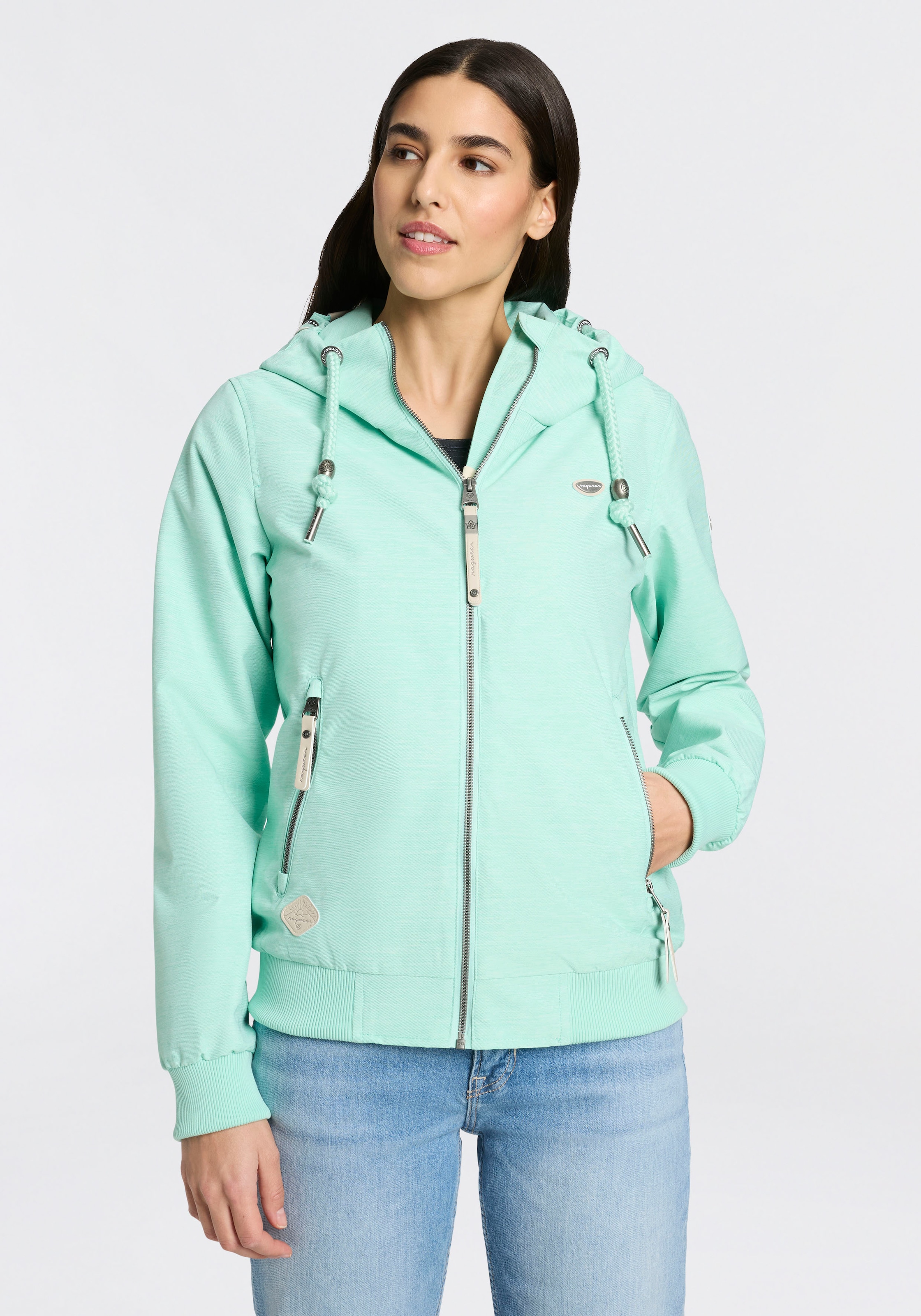 Ragwear Outdoorjacke "NUGGIE O" mit Kapuze hüftlanger Schnitt, hochschließender Kragen, mit Reißverschluss