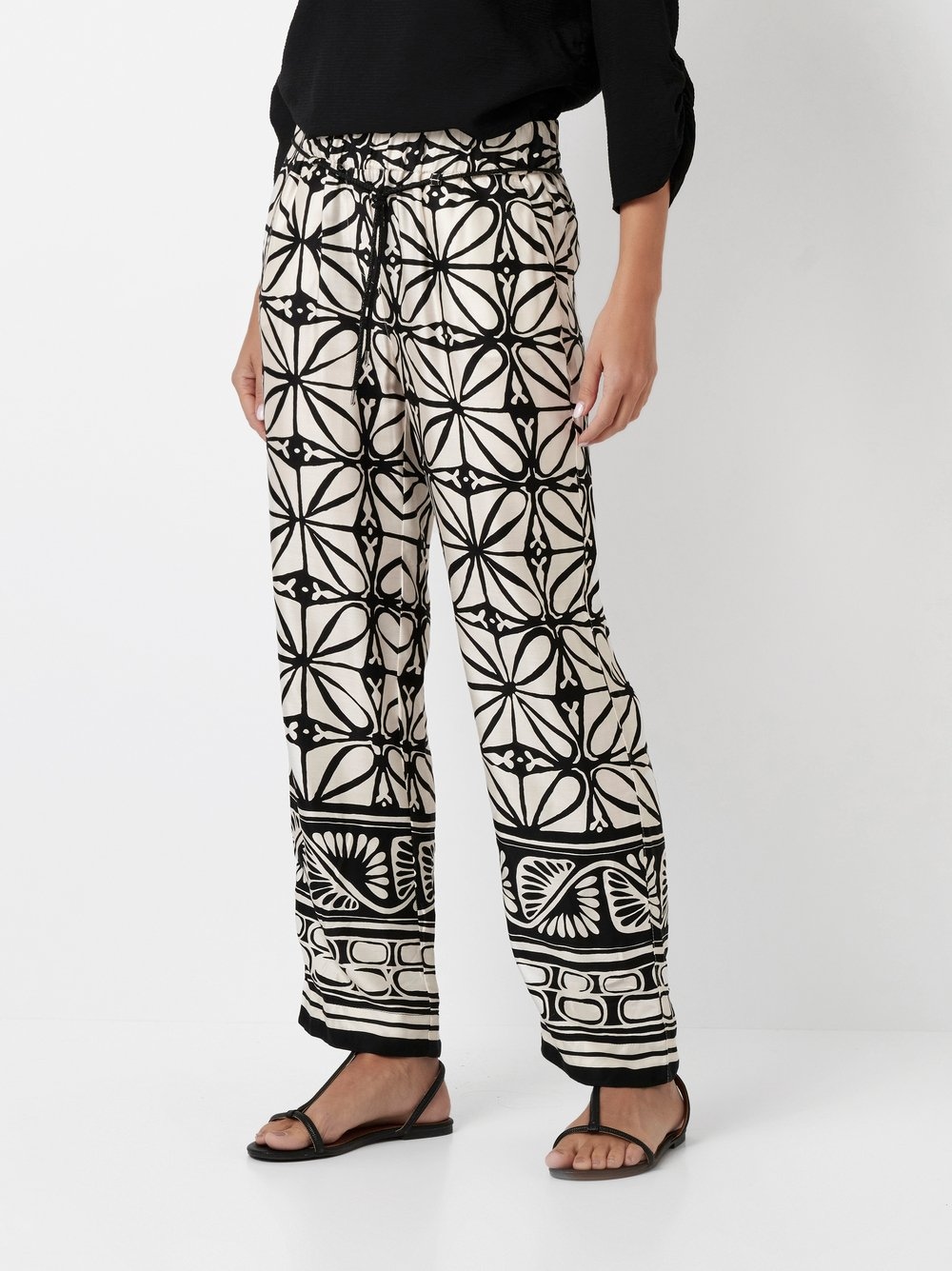 TONI Schlupfhose "Pia Wide Chic 7/8", Sommerhose in trendy Knöchellänge günstig online kaufen