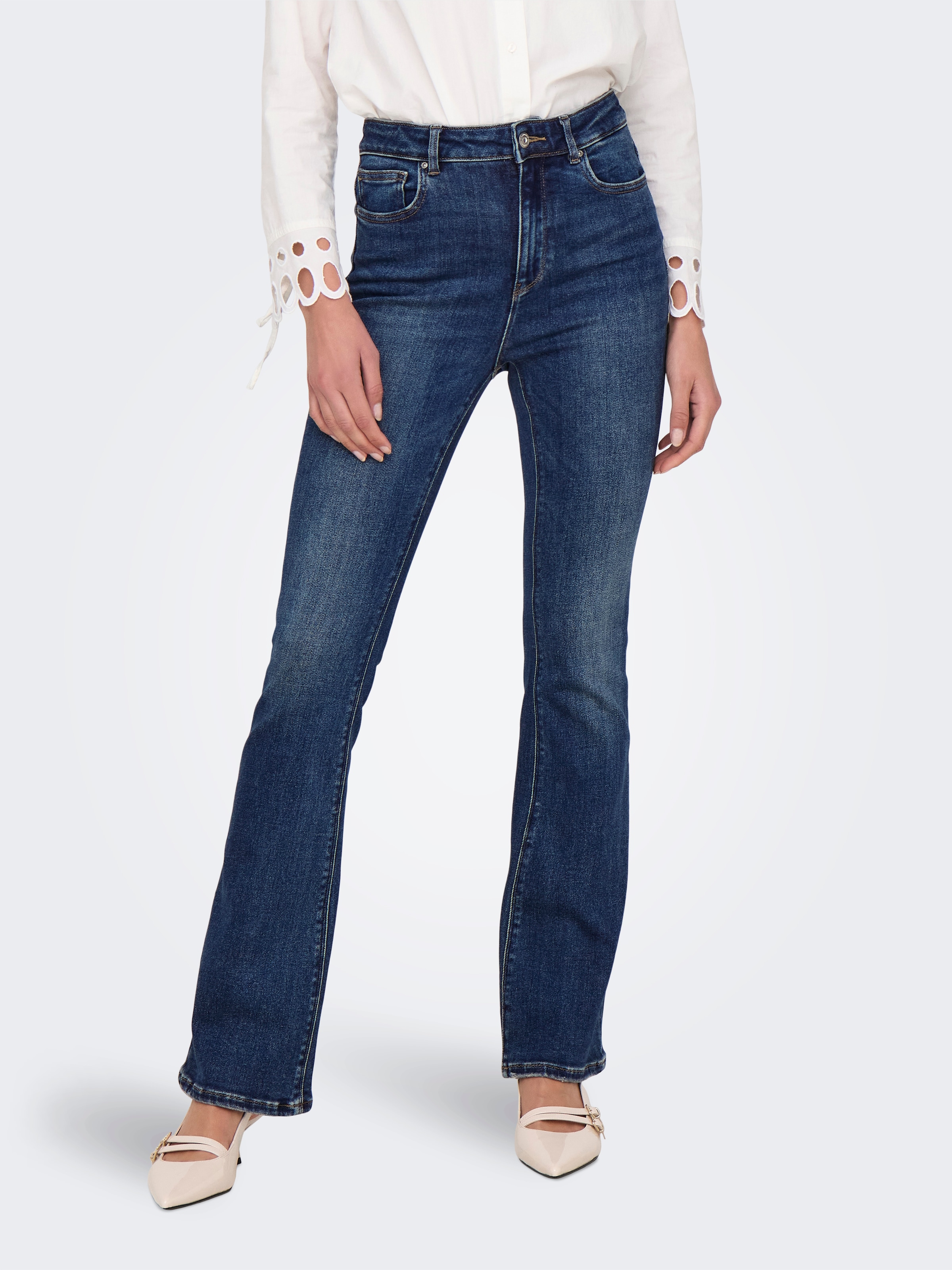 ONLY Bootcut-Jeans »ONLMILA HW FLARED DNM BJ374« mit Destroyed Effekt